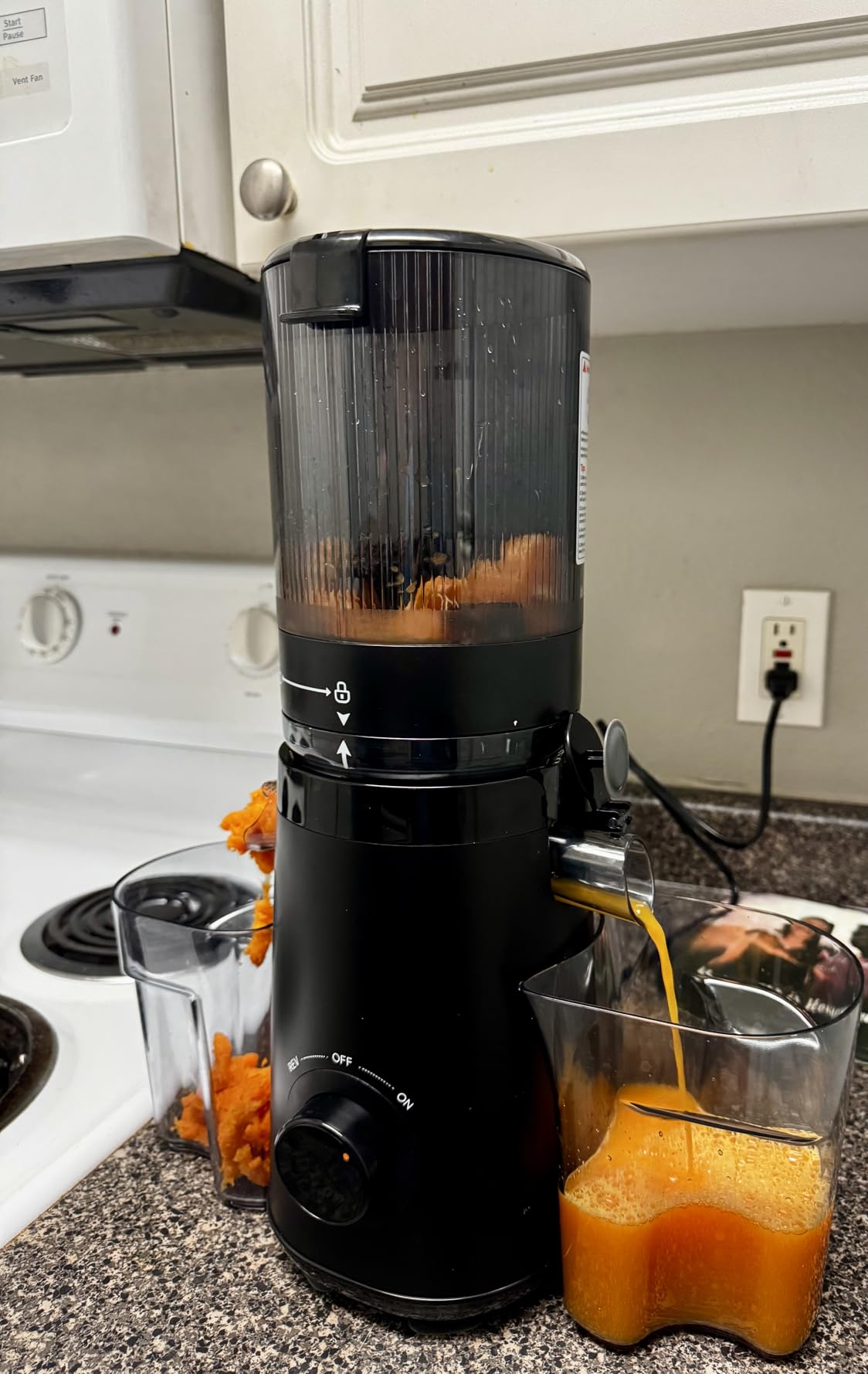 TUUMIIST Juicer Machines, Cold Press Juicer with 5.8