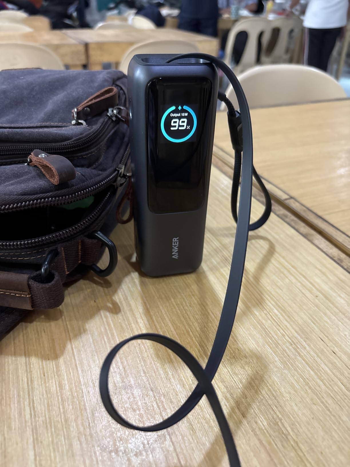 Anker Laptop Power Bank, 25,000mAh Travel Essential with 165W Total Output | 3 USB-C Ports with 100W Max Each, Built-In Retractable Cables, Flight-Ready, for iPhone 17 Series, MacBook, and More customer photo 2