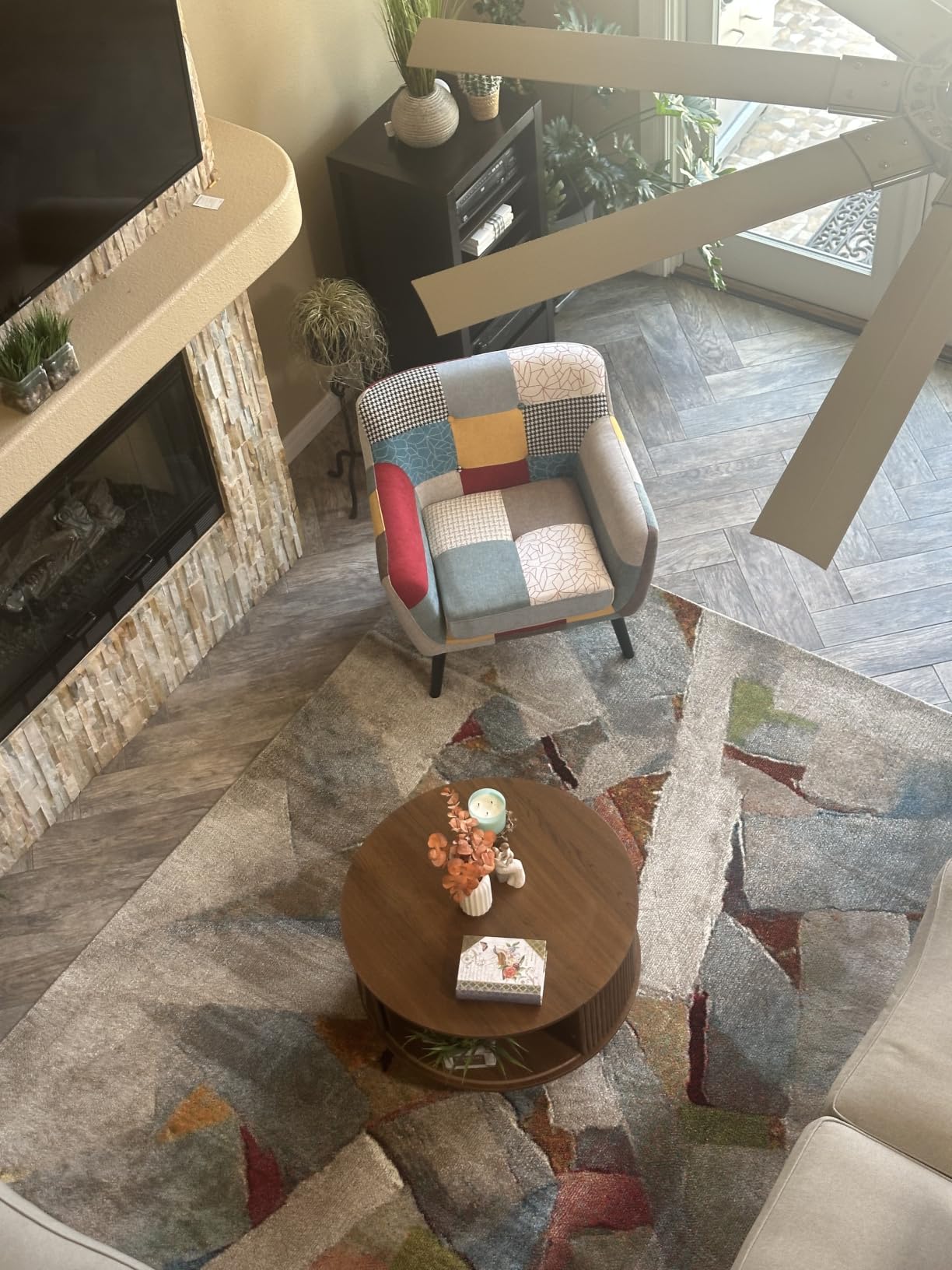 Bonzy Home Modern Oversized Accent Chair for Living Room, Colorful Boho Linen Fabric Upholstered Armchair with Wood Legs, Single Chair customer photo 2