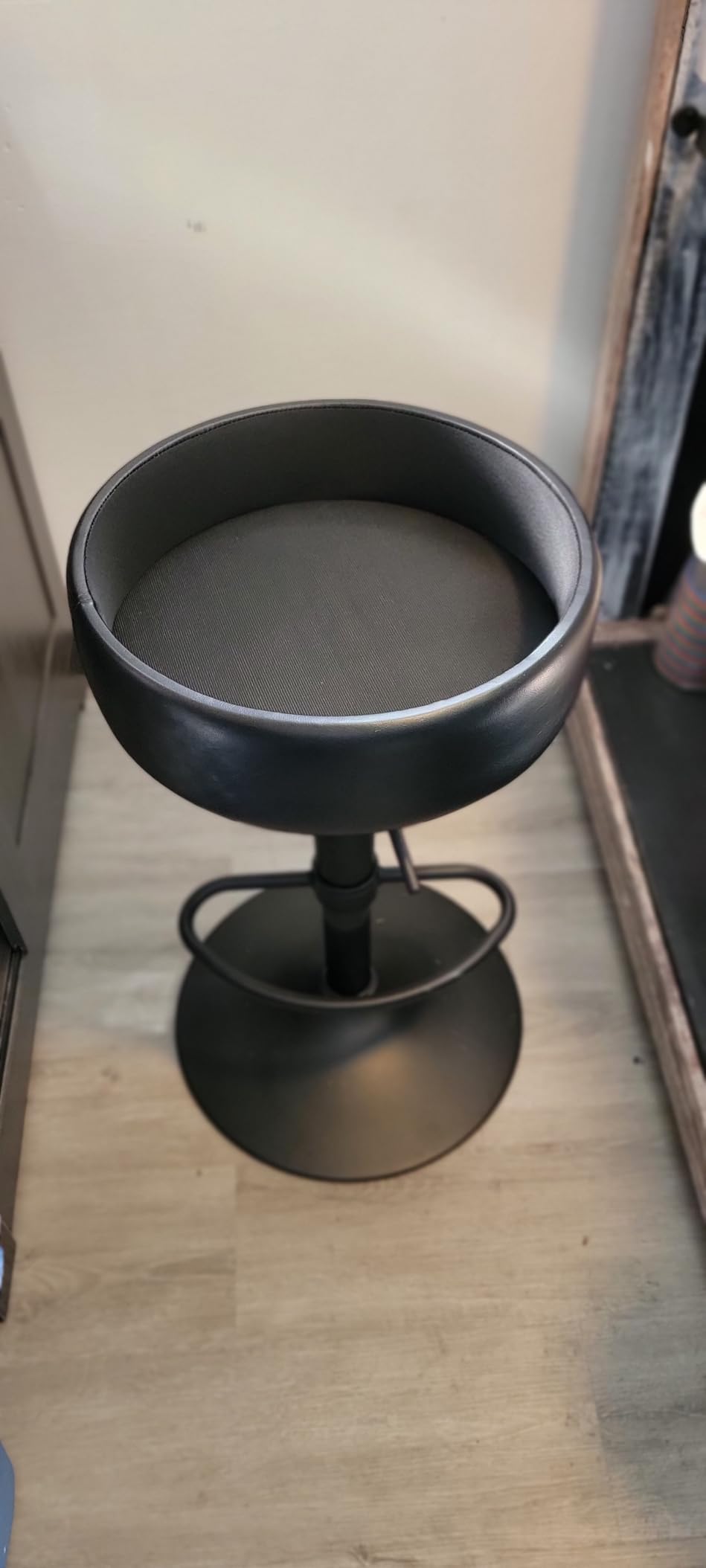 VASAGLE EKHO Collection - 360° Swivel Bar Stools Set of 2, Height Adjustable Barstools with Storage, Synthetic Leather with Stitching, Mid-Century Modern, Kitchen Bar, Easy Assembly, Caramel Brown customer photo 2