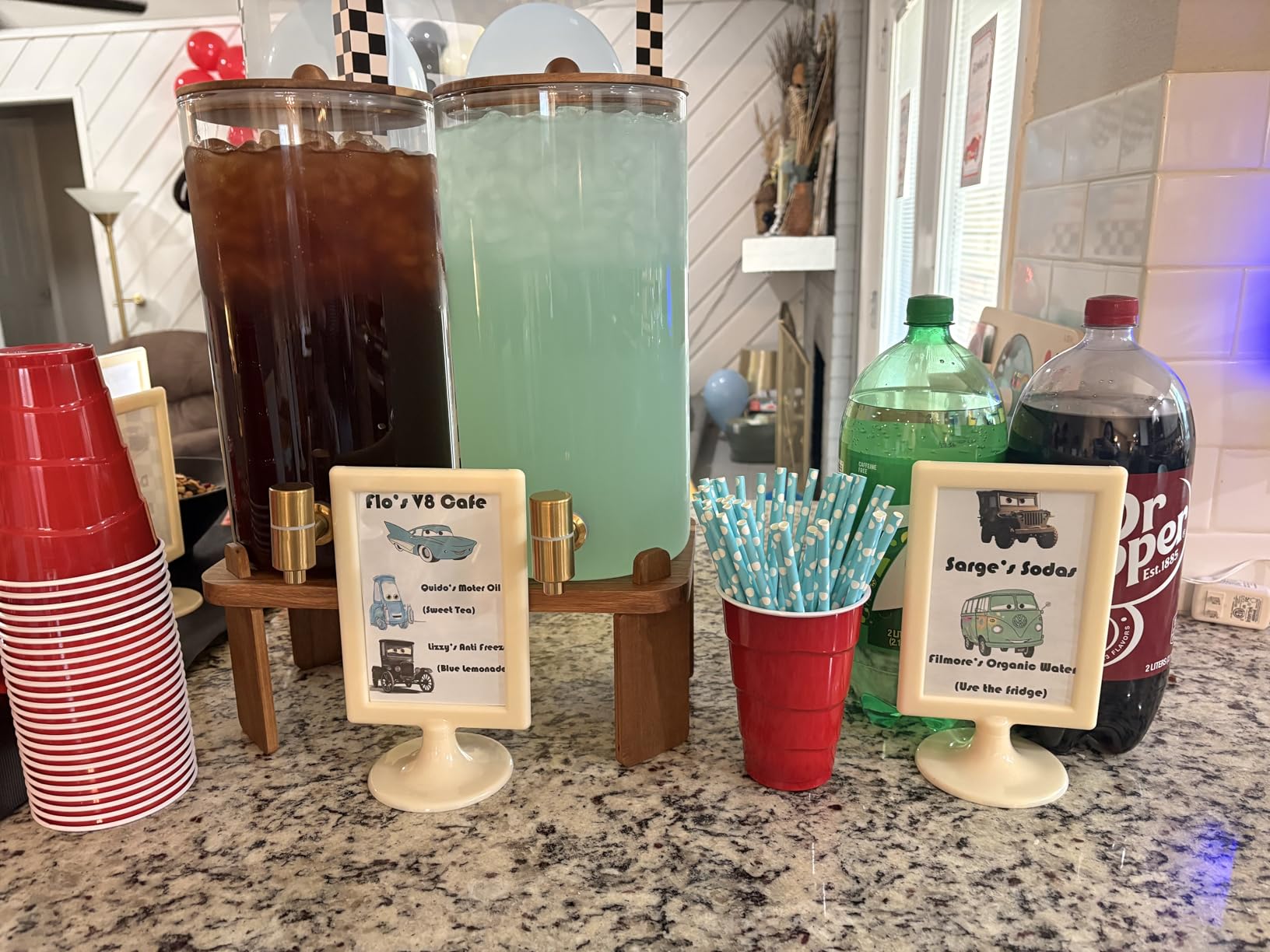 FavorFlavor 1.5 Gallon Drink Dispenser: 2P Glass Dispenser w/Wood Stand | 6L large Capacity-Stainless Steel Spigot-Beverage Container for Lemonade/Juice/Sun Tea-Ideal for Home Gatherings & Party Drink customer photo 1