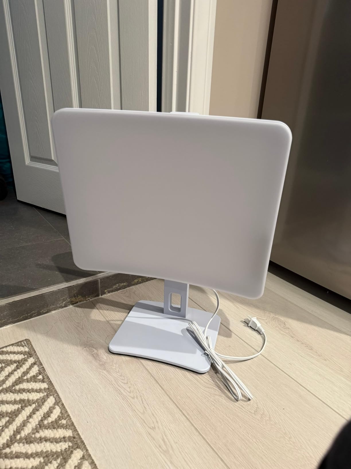 Carex Day-Light Elite Bright Sunlight Therapy Lamp, 10000 LUX Therapy Lamp at 12 Inches, LED Bright White Light with Adjustable Height and Brightness Levels for Mood, White customer photo 2