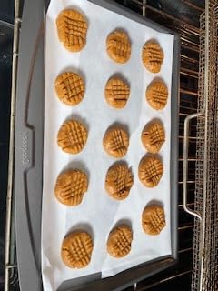 GoodCook AirPerfect Nonstick Air Insulated Slide Off Cookie Sheet, 11x17 inch customer photo 1