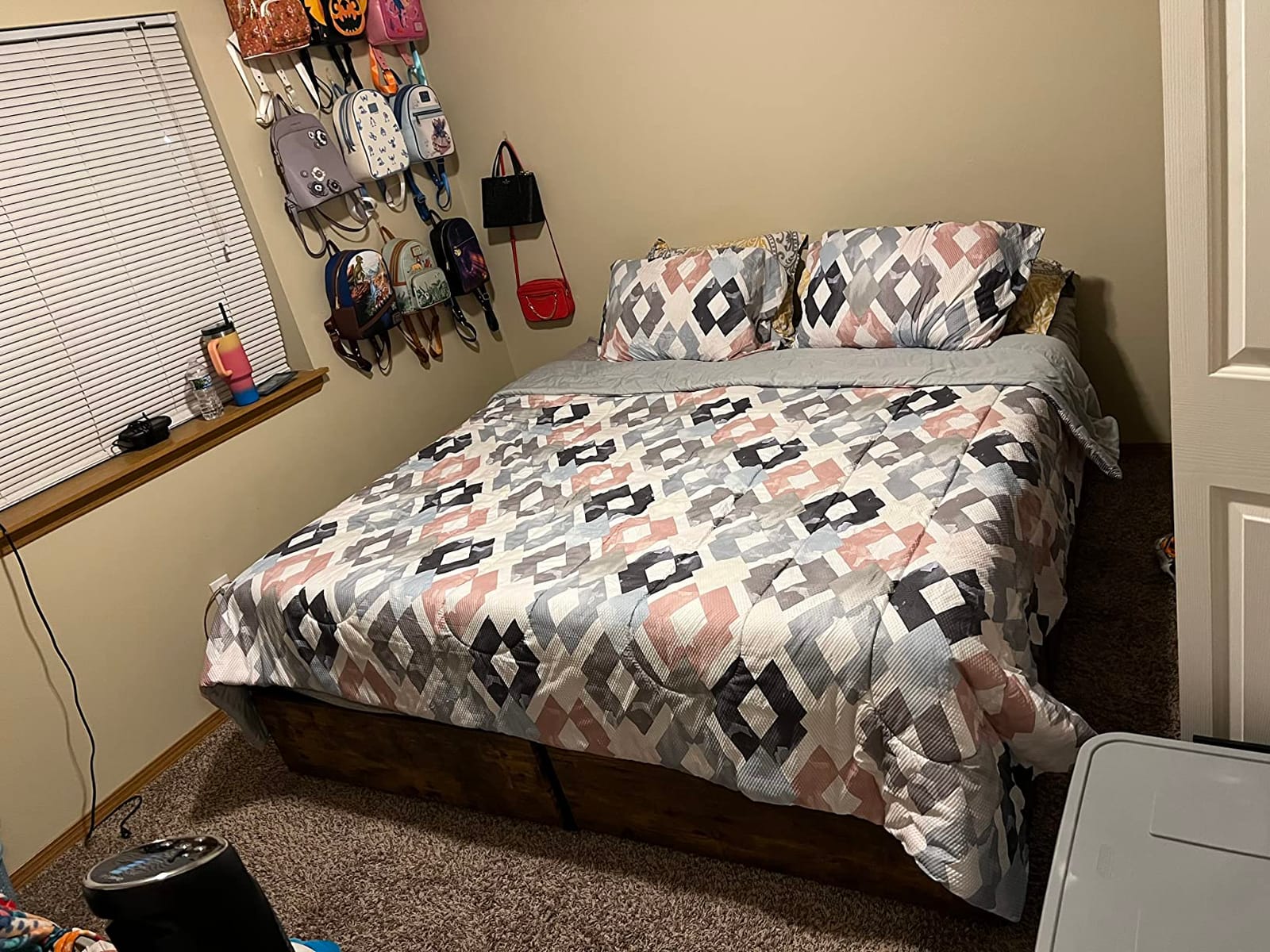 LIKIMIO King Bed Frame with Storage, 4 Drawers and Heavy Strong Metal Support Frames, Solid Stable, Noise-Free, No Box Spring Needed, Easy Assembly, Charcoal Grey customer photo 1
