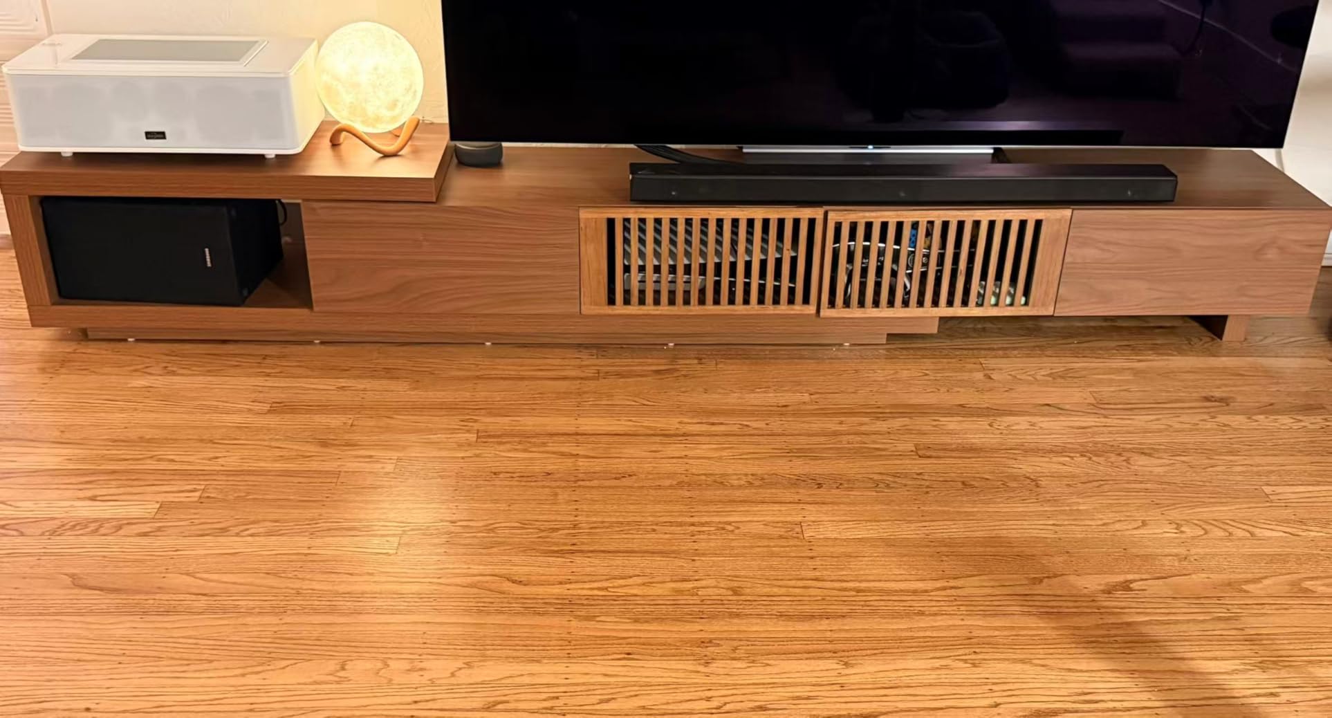Mid Century Modern TV Stand, 94.5