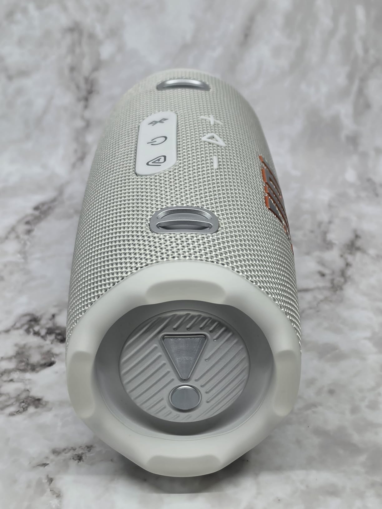 JBL Charge 6 Portable Bluetooth Speaker, Waterproof, Drop-Proof - Black, Long Battery Life Up To 28 Hours, Quick Charging, Built-In Powerbank customer photo 2
