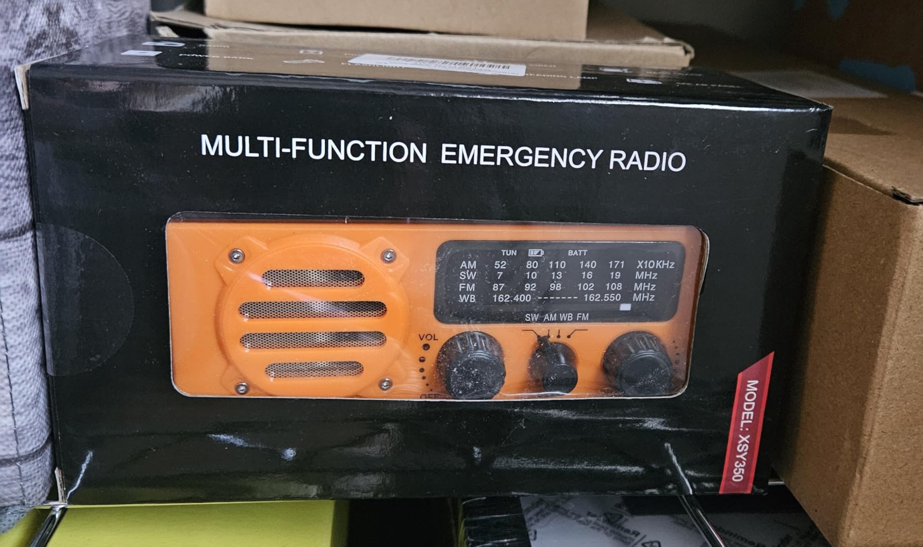QAUYYW 74000mWh Emergency Radio with NOAA Weather, Portable Hand Crank SW/AM/FM Survival Radio with Fast Charge Rechargeable Solar Battery, Flashlight, Reading Lamp,SOS Sirenor Home Outdoor customer photo 1