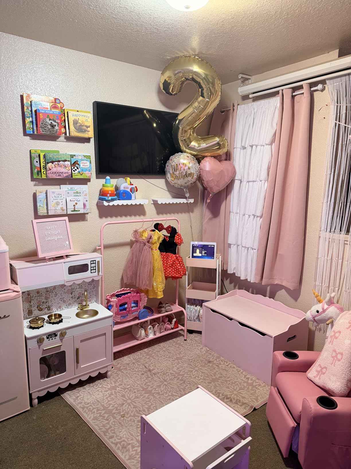 Best Choice Products Toddler Kitchen Playset, Wooden Cottage Kids Play Kitchen with 5 Accessories, Toy Storage, Scalloped Edge, and Pretend Play Microwave, Oven, Clicking Knobs - Cream customer photo 1