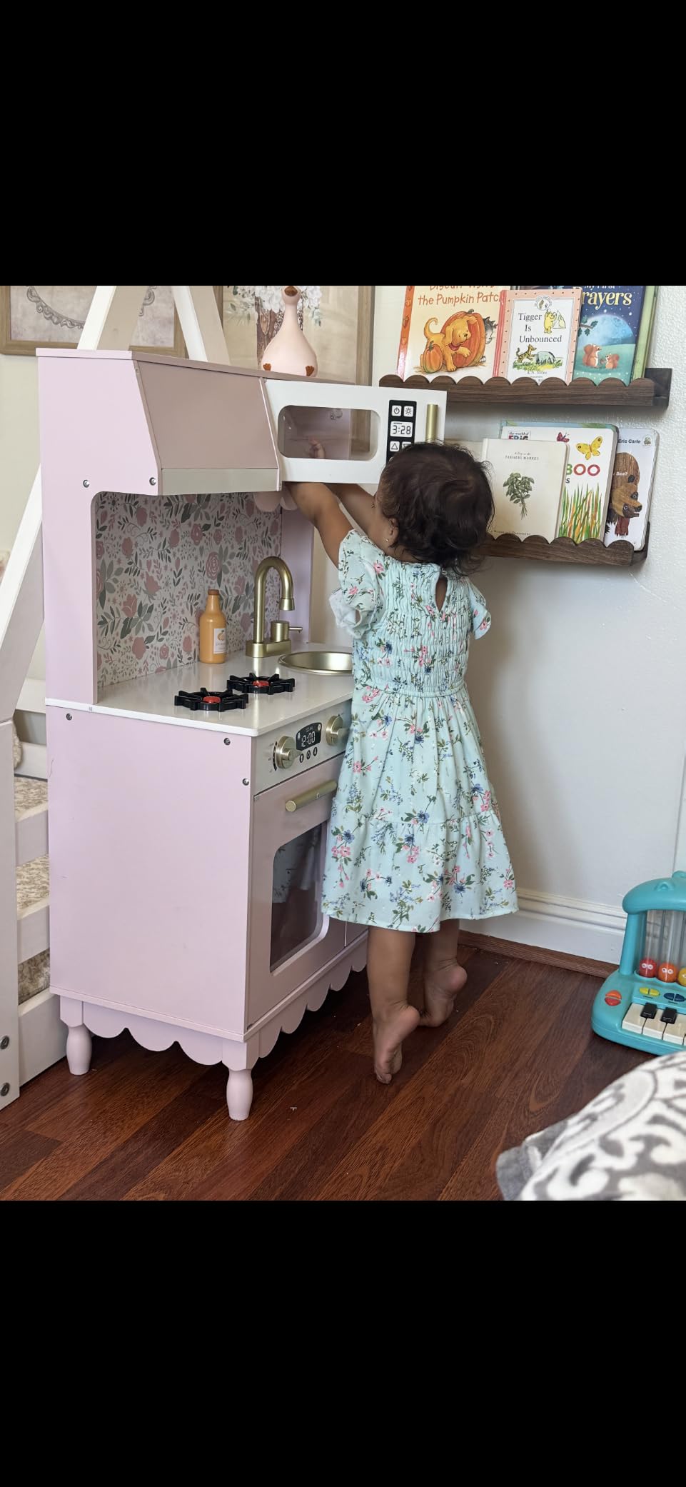 Best Choice Products Toddler Kitchen Playset, Wooden Cottage Kids Play Kitchen with 5 Accessories, Toy Storage, Scalloped Edge, and Pretend Play Microwave, Oven, Clicking Knobs - Cream customer photo 2