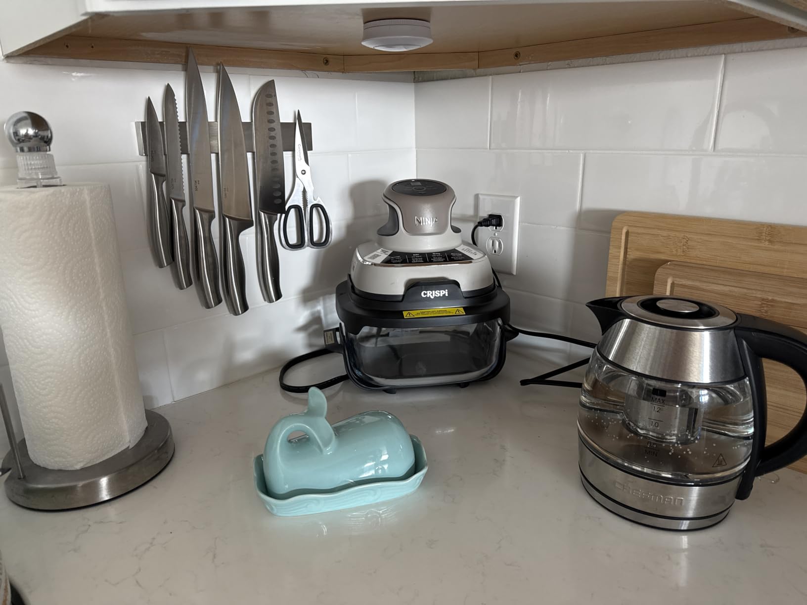 Magnetic Knife Holder for Wall, No Drilling Magnetic Knife Strip Adhesive Knife Holder Magnet Knife Bar, Wall Mount Knife Rack Block Metal Tool Holder for Utensils RV Kitchen Organization, 10 Inch customer photo 1