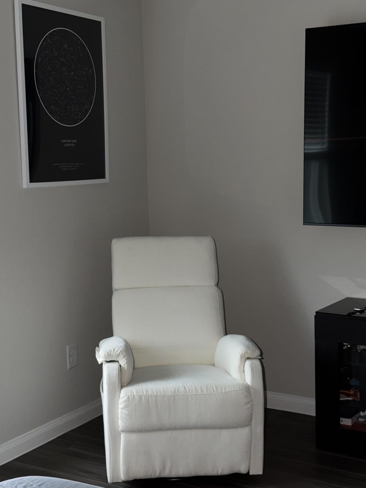 Korser Recliner Chair, Swivel Rocking Recliner Chair for Adults, Glider Rocking Chair, Small Nursery Chair Recliner for Living Room, Reclining Chair with Modern-Designed Armrests, Chenille, Beige customer photo 2