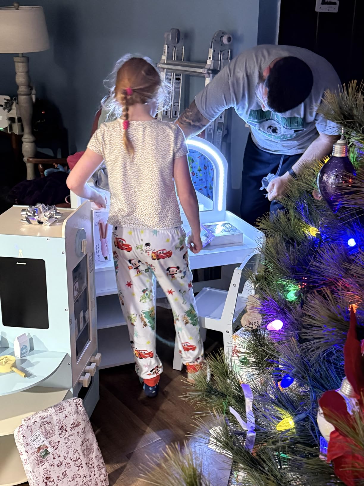Kids Vanity with Lights, Vanity Set with Drawer and Storage Shelves, 2 in 1 Toddler Vanity with Lighted Mirror, Girls Vanity Set with Stool for Little Girls (White) customer photo 1