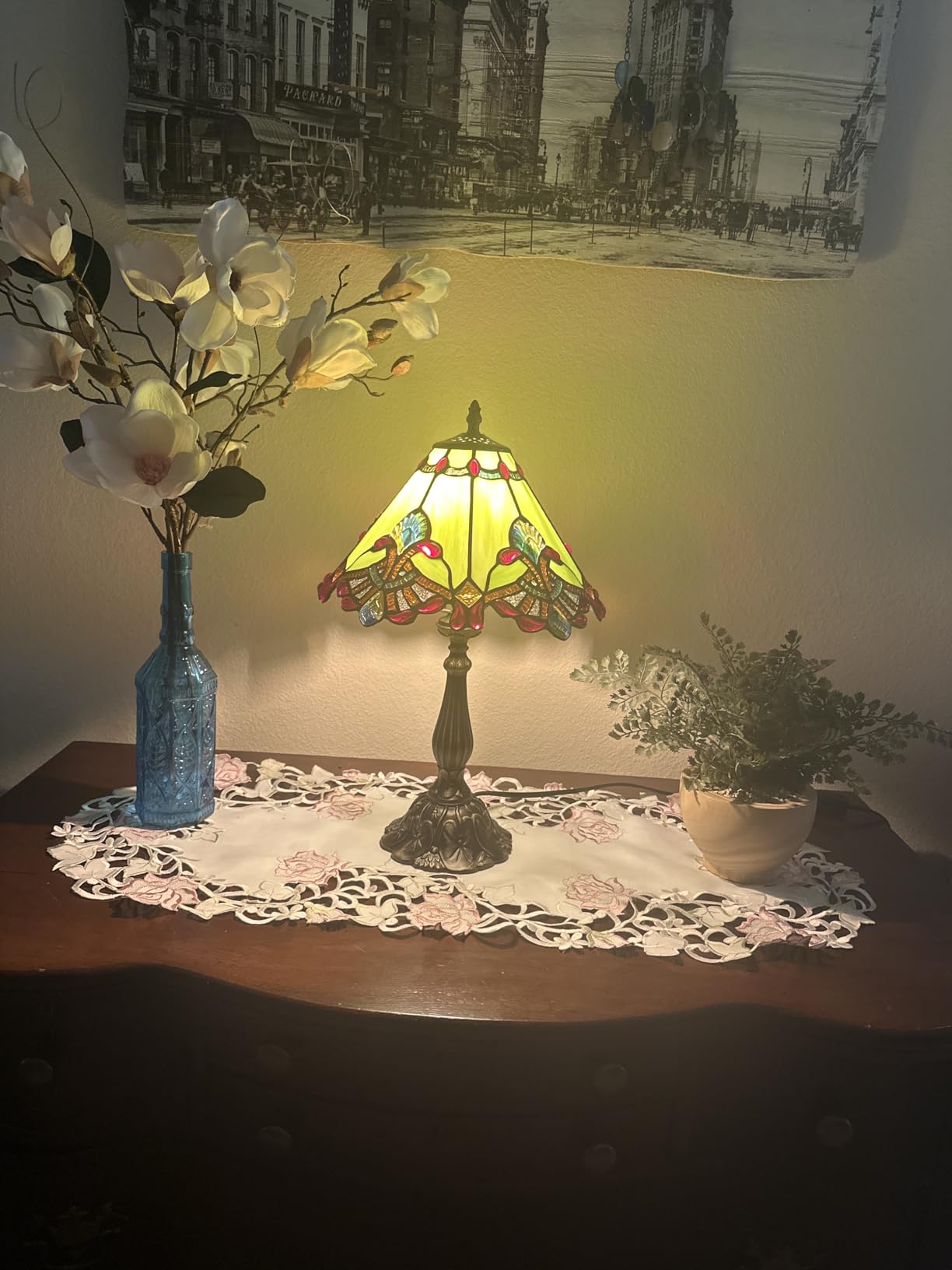 Tiffany Lamp White Baroque Style Stained Glass Lamp 12X12X19 inch Vintage Bedroom Table lamp 3-Way Tiffany Style Reading Desk Light for Home Living Room Office Include Light Bulb customer photo 2
