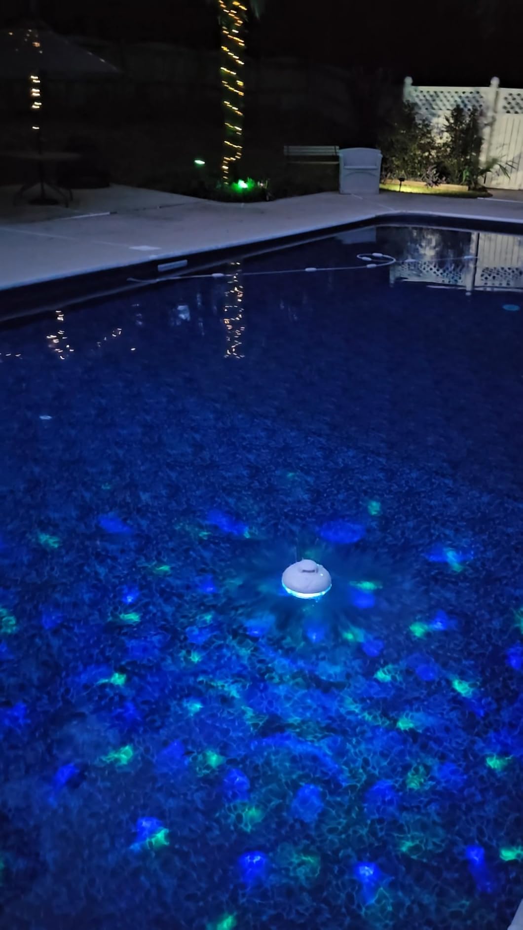 KingSom 3 in 1 Bluetooth Pool Speaker with Pool Fountain Light, White | Floating Pool Speaker for Pool, IP68 Waterproof Hot Tub Speakers, Loud Sound, BT5.4, 24H Playtime Pool Water Fountain customer photo 1