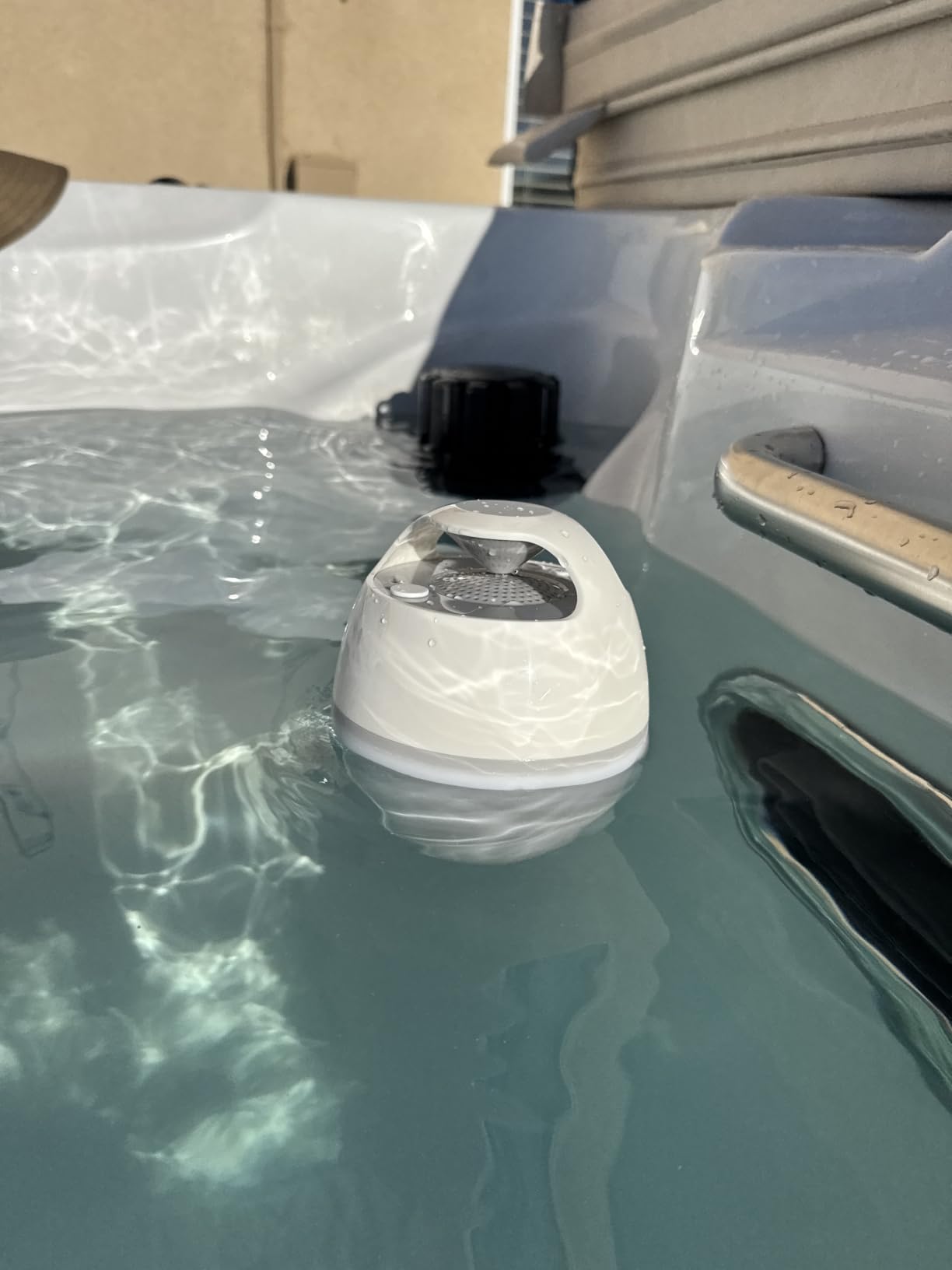 Bluetooth Pool Speaker w/Colorful Pool Fountain Light, 3 in 1 Floating Pool Speaker Loud Sound, IP68 Waterproof Floating Hot Tub Speakers, Bluetooth 5.4, 24H Playtime Pool Wireless Speakers customer photo 2