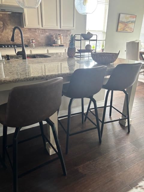 LUE BONA 360 Swivel Bar Stools Set of 4, 26 Inch Counter Height Bar Stools, Modern Faux Leather with Enlarged Seats, Metal Legs for Kitchen Island, Dining, Vintage Brown customer photo 1