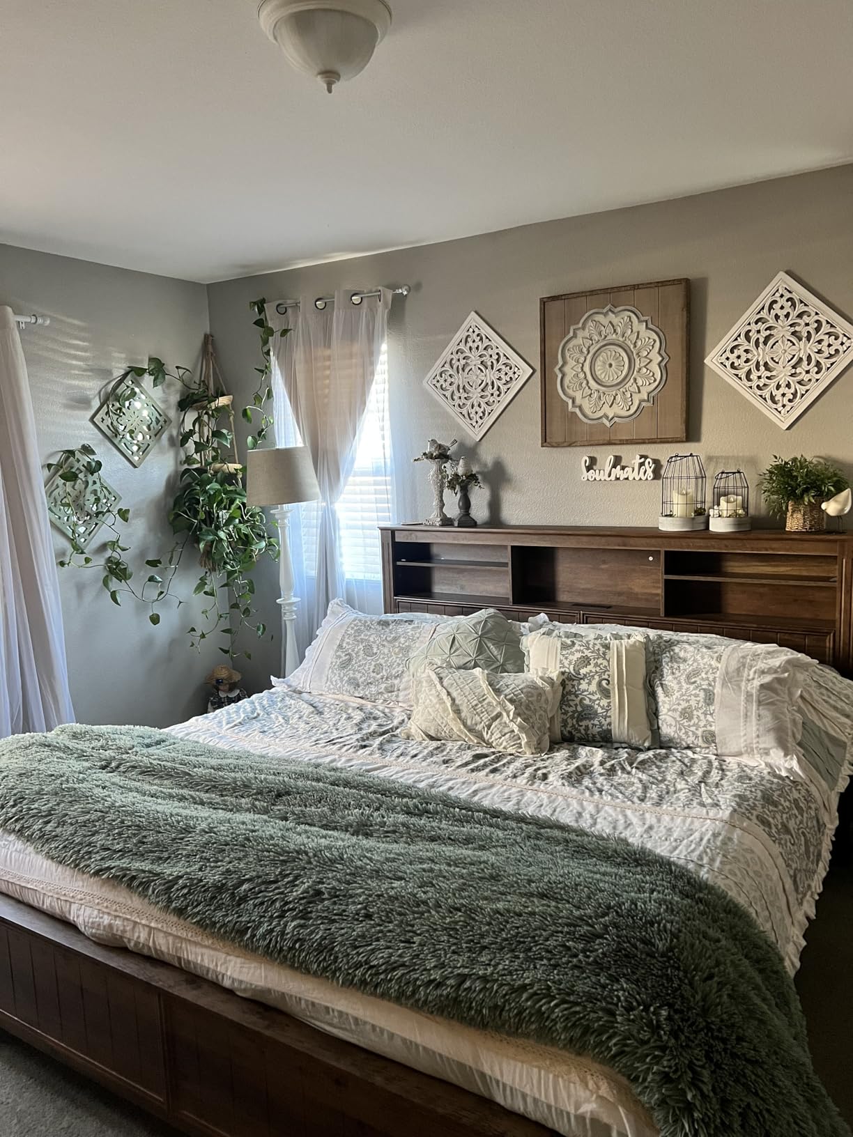 EnHomee King Size Bed Frame and Headboard & 4 Storage Drawers, White customer photo 1