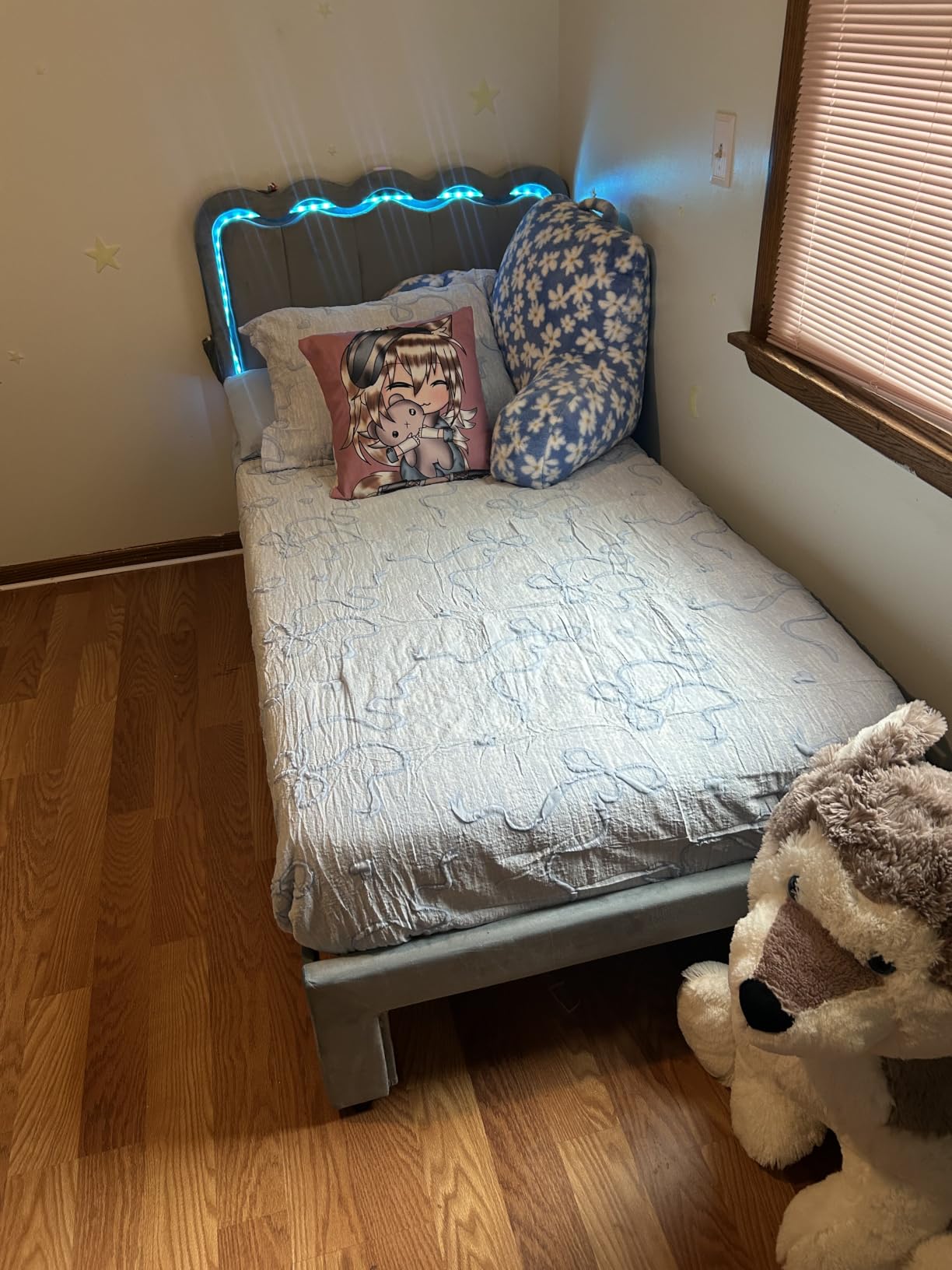 Twin Upholstered LED Bed Frame with Storage Drawer and Adjustable Chic Double Wavy Headboard, Velvet Princess Platform Bed for Girls/Kids, Solid Wood Slats Support, No Box Spring Needed, Pink customer photo 1