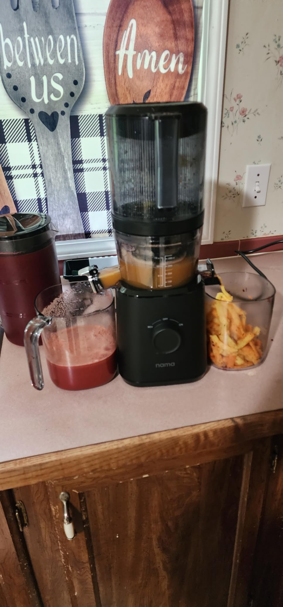 Nama J2 - Cold Press Juicer - Hands-Free - Black | Wide Mouth Hopper fits a whole recipe - Zero Waste Masticating - High Yield Juice, Less Pulp - Easy to Clean customer photo 2