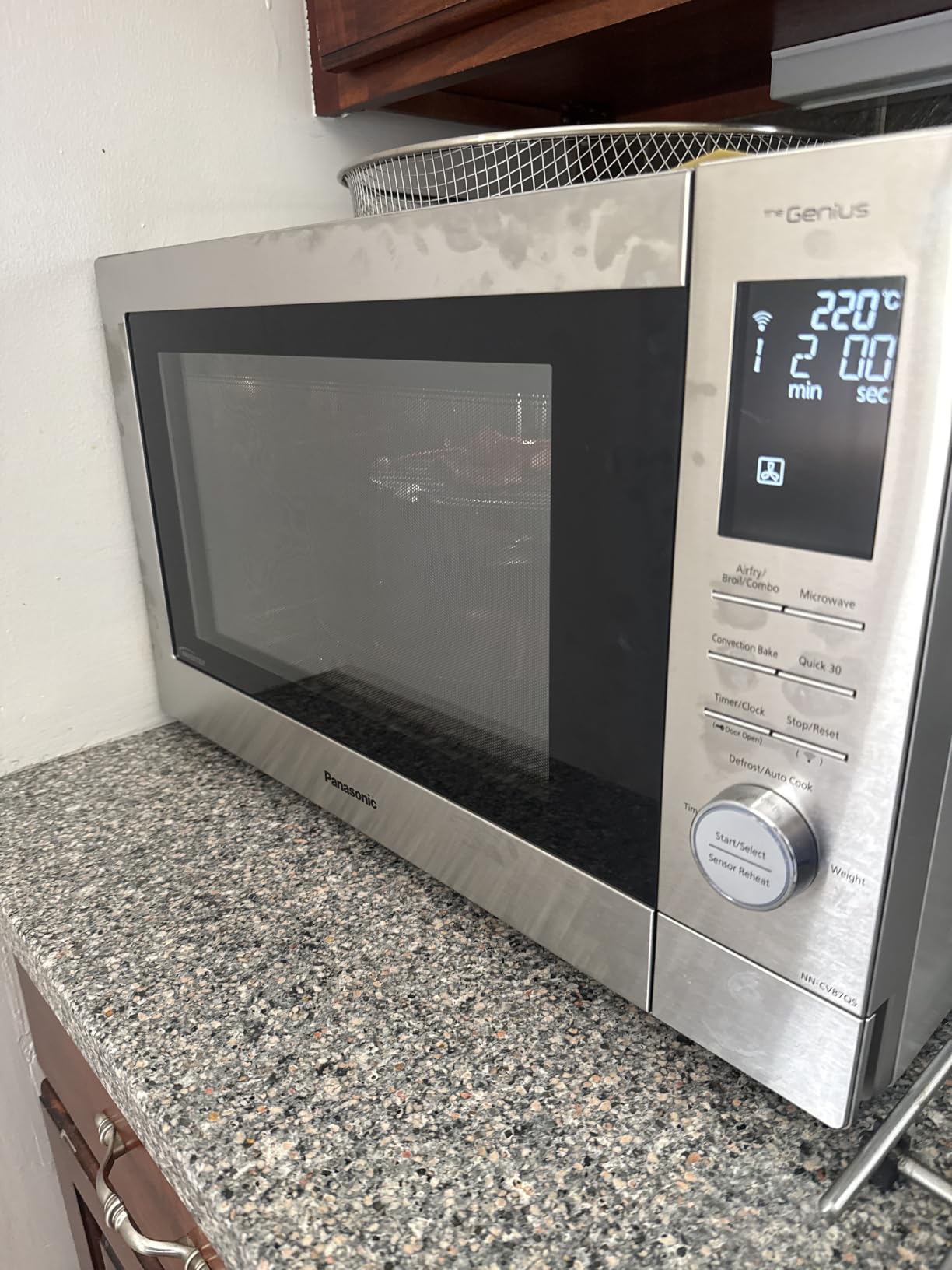 Panasonic HomeChef 4-in-1 Countertop Microwave Air Fryer Combo, Time-Saving 20 Presets + App-Linked Recipes, 1000W 1.2 cu ft Inverter Multi Oven & Convection Tech - NN-CV87QS Stainless Steel customer photo 1