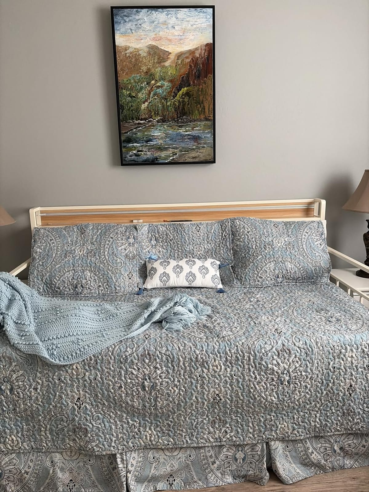Daybed with Trundle and LED Light, Heavy Duty Metal Twin Bed Frame with Upholstered Storage Headboard & Charging Station, Day Bed Pop Up Trundle Bed Twin for Living Room, Bedroom and Guest Room, Black customer photo 1