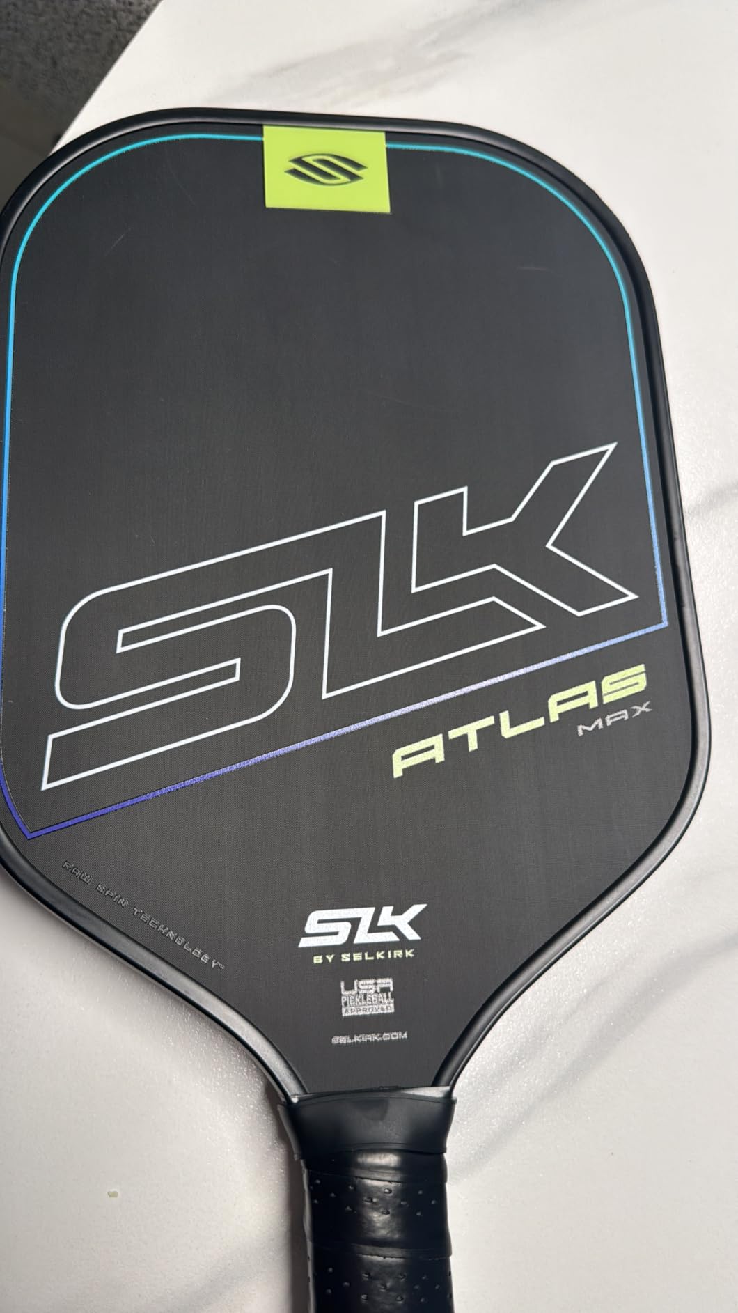 Selkirk Sport SLK Atlas Pickleball Paddles | Carbon Fiber Honeycomb | A midweight pickleball racket built for beginners, with a forgiving sweet spot and added spin customer photo 1
