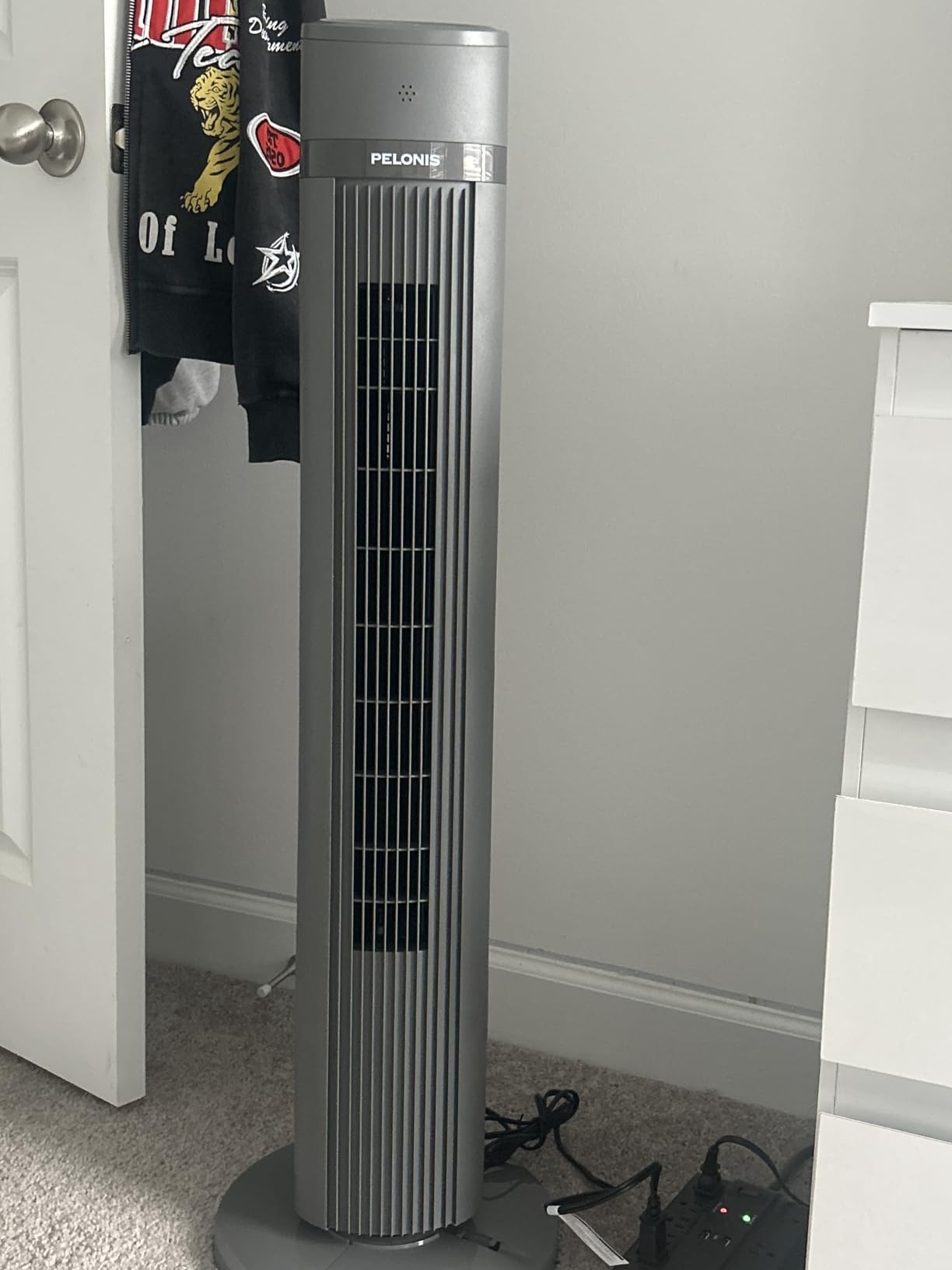 PELONIS 40 inch Bladeless Tower Fan for Bedroom, Standing Fan with Remote Control, 26ft/s, 90° Oscillation, 3 Speed Settings, 27 Db, 3 Modes, 15-Hour Timer, LED Display, Fan that Blows Cold Air, Grey customer photo 2