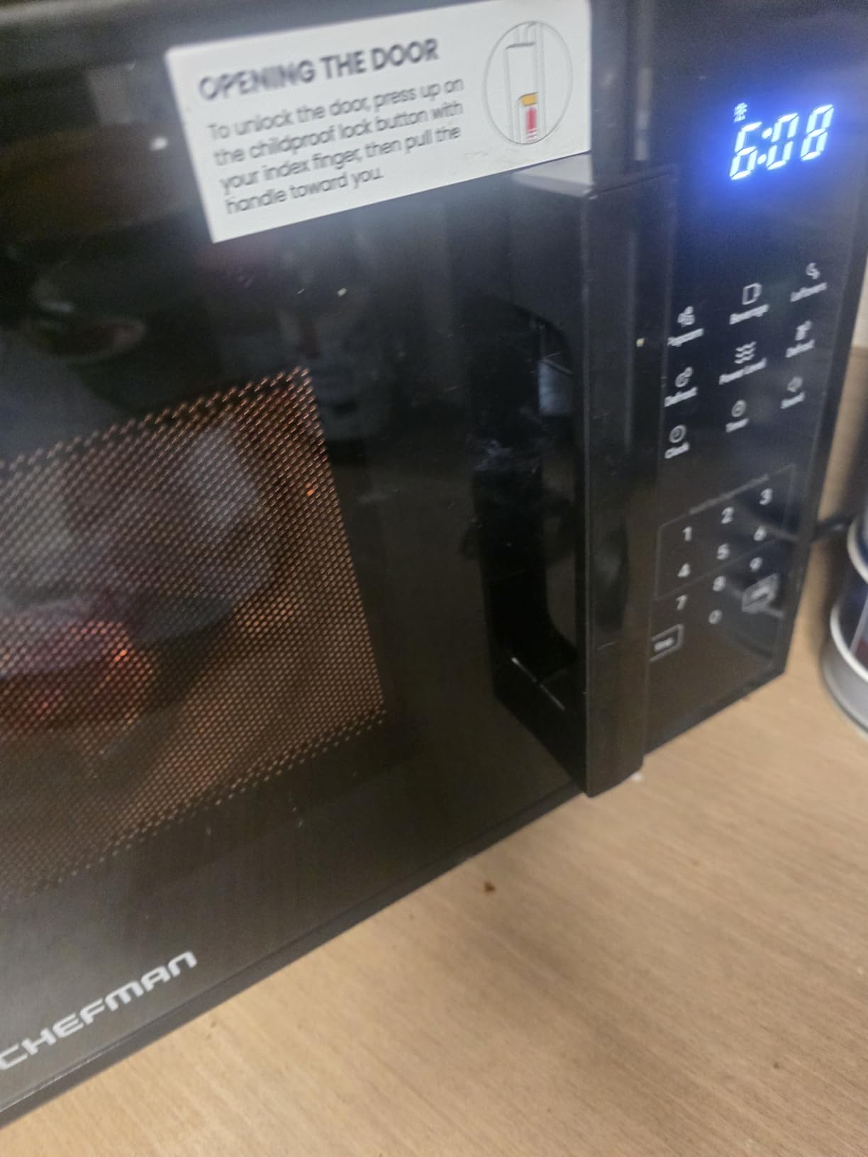 Chefman Countertop Microwave Oven 0.9 Cu. Ft., 900 Watts with 10 Power Levels, 6 Cooking Presets with One-Touch Express Cook, Eco Mode, Child Safety Lock, & Mute Button - Black customer photo 2