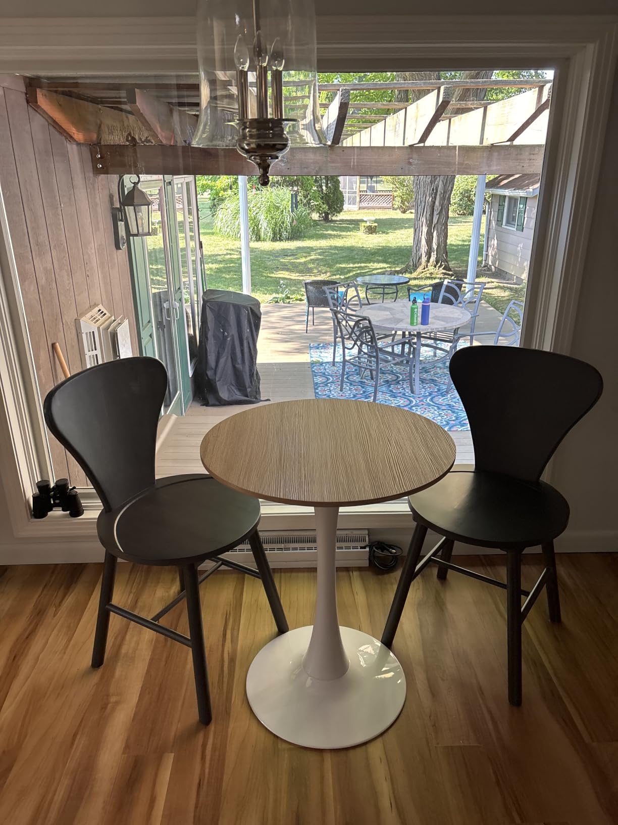Round Dining Table, 31.5