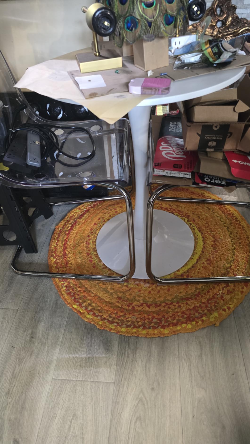 Round Dining Table, 31.5