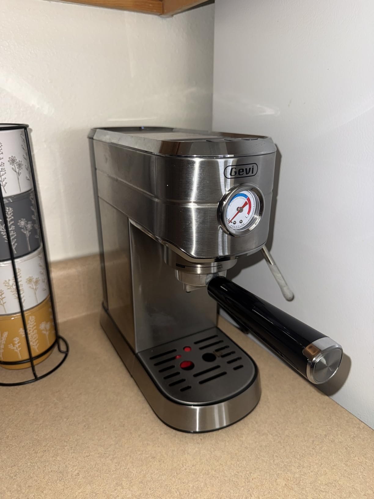 Gevi 20 Bar Compact Espresso Machine for Home, Latte & Cappuccino Coffee Maker, BPA-free, 34oz Water Tank, Built-in Pressure Gauge, Easy to Clean, with Steam Wand customer photo 1