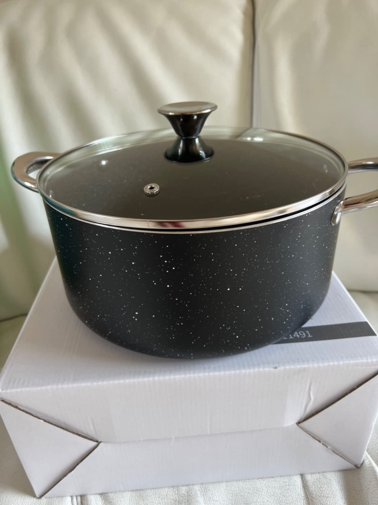 BEZIA 6 Quart Nonstick Stock Pot with Lid, Induction Cooking Pot for Soup | Oven & Dishwasher Safe, Quick Cleanup, All Stoves Compatible customer photo 1