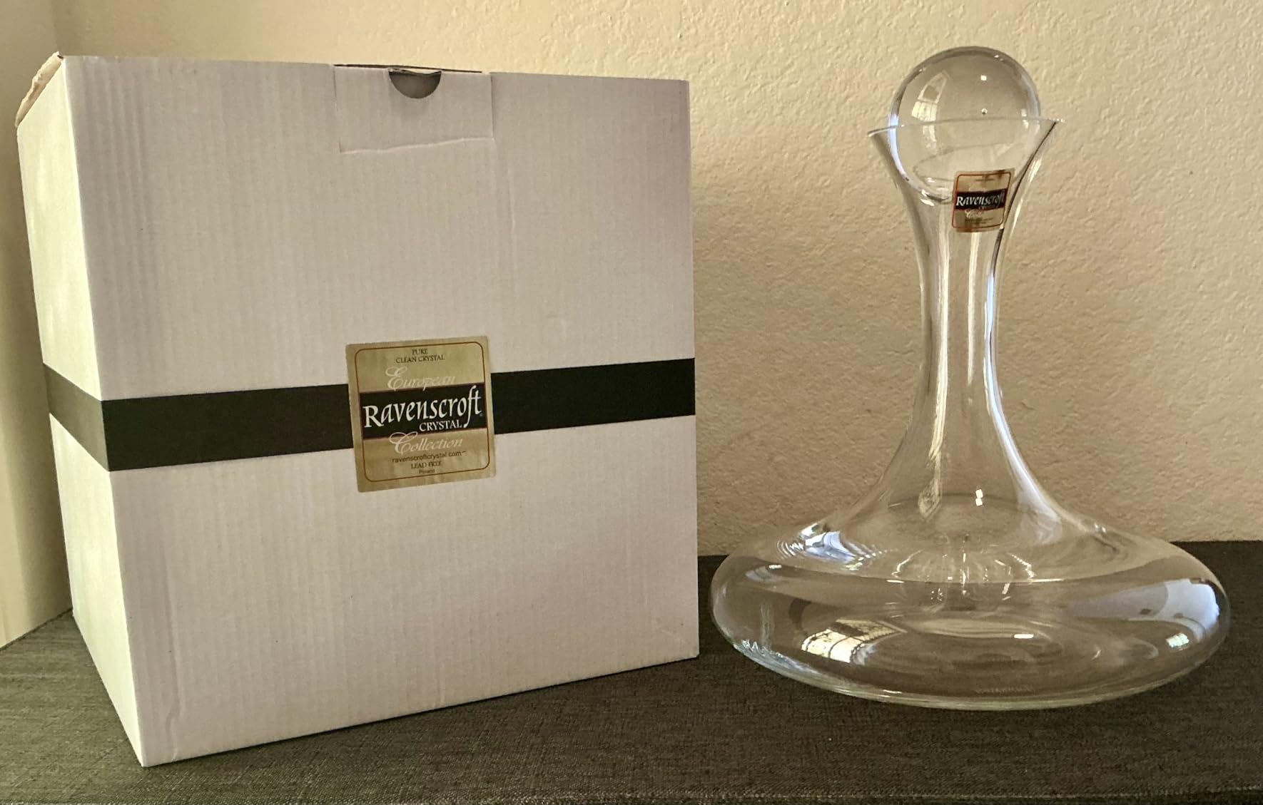 Large Wine Decanter Hand-Crafted in Europe, 66 FL Oz, Crystal Ground Stopper, Wide Base for Optimal Aeration, 100% Lead-Free Crystal customer photo 1