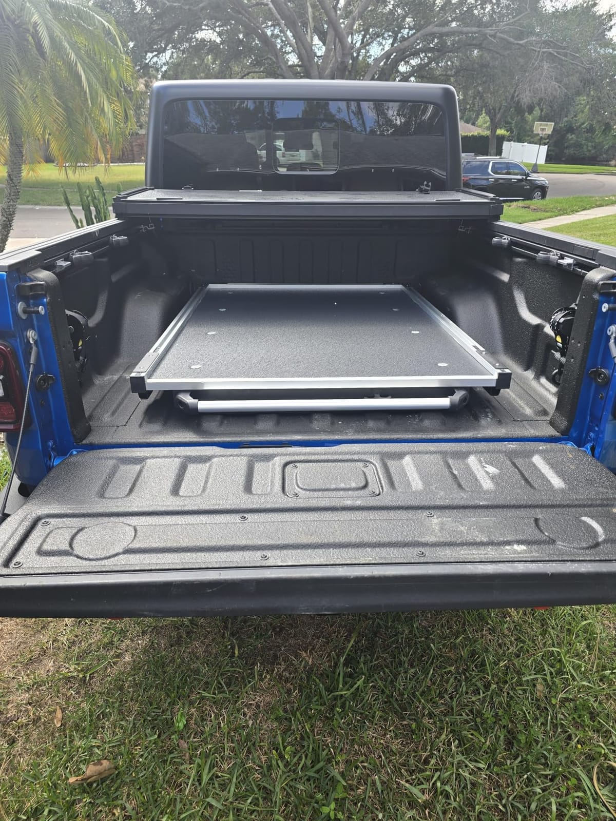 VEVOR Sliding Truck Bed Organizer, 63 x 47-Inch Heavy Duty Truck Bed Storage Drawer with 1000 lbs Capacity, Features 6 Movable Rings for Securing, 2-Position Slide Out Tray for Pickup Trucks, Black customer photo 1