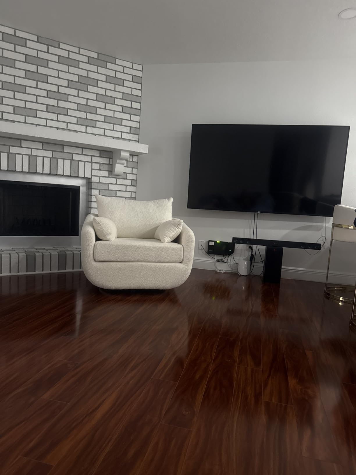 360° Swivel Accent Armchair, 39.3