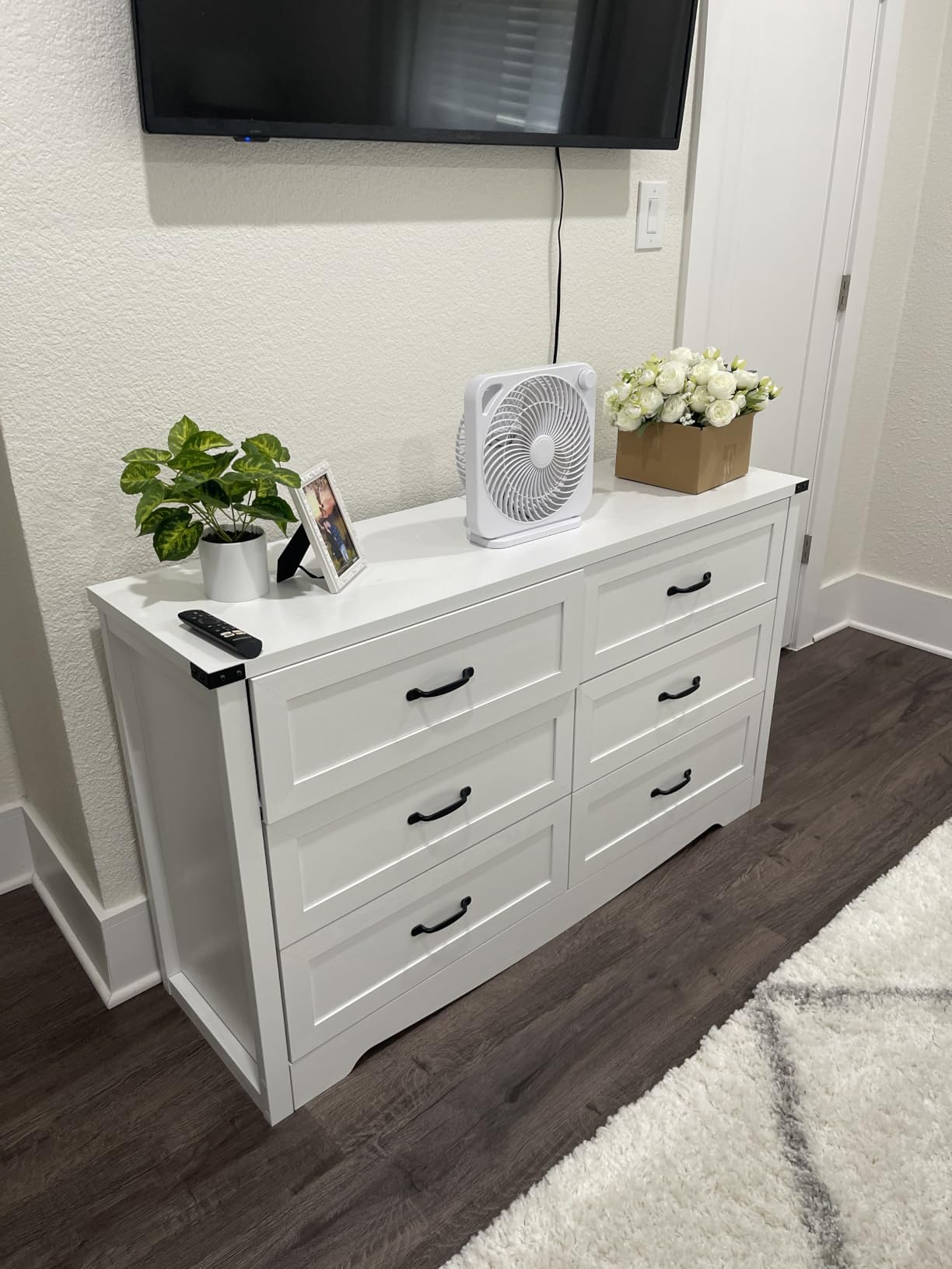 BORNOON 8-Drawer Dresser for Bedroom, Modern Wooden Chest of Drawers with Metal Handles, Anti-Tipping Design, Sturdy and Stable Storage Organizer for Living Room, Entryway, Home Office customer photo 1