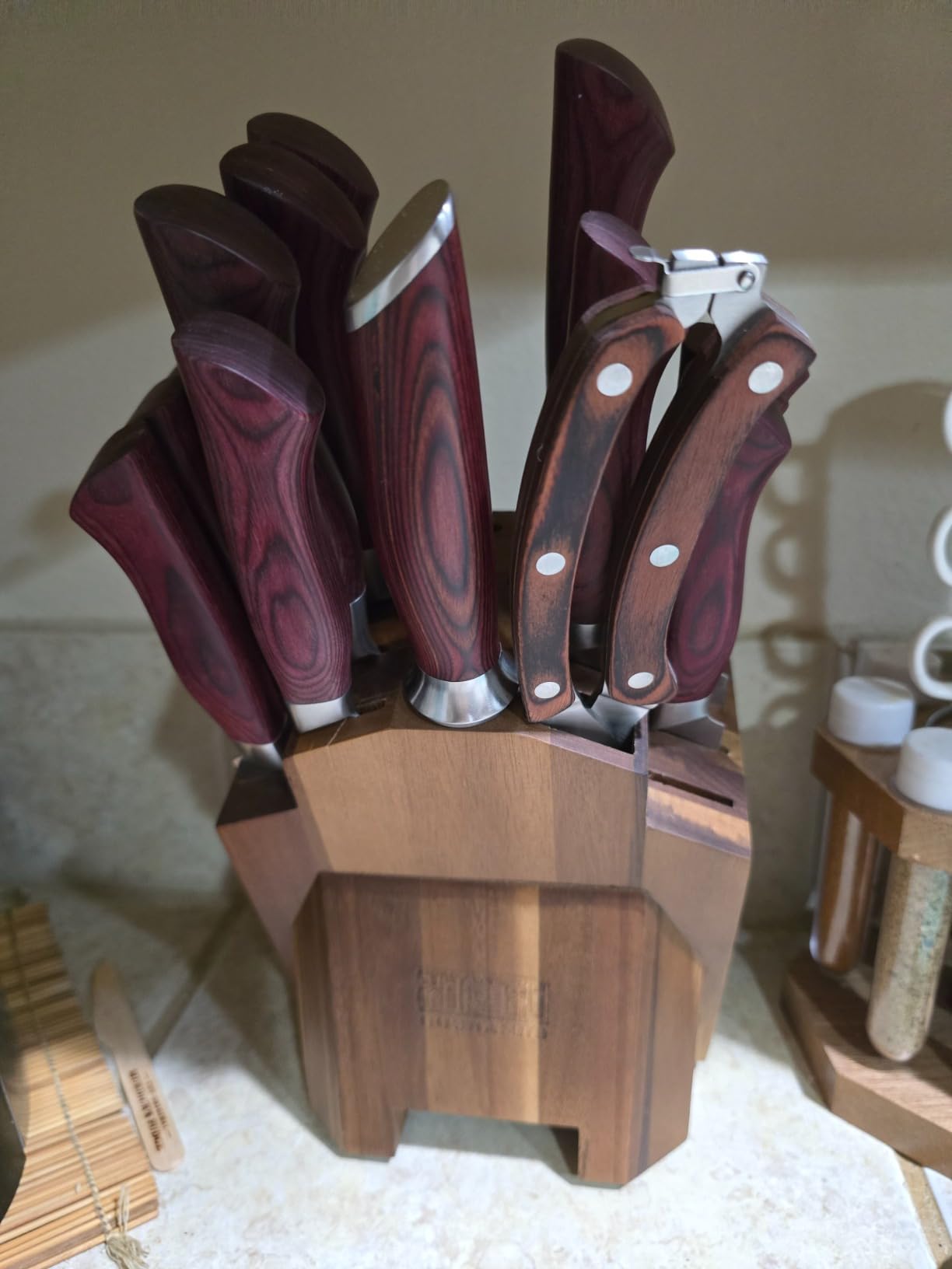 HOSHANHO 5-Piece Japanese Style Kitchen Knife Set,Professional Ultra Sharp High-Carbon Stainless Steel Chefs Knives with Ergonomic Wood Handle,Elegant Box Packaging customer photo 2