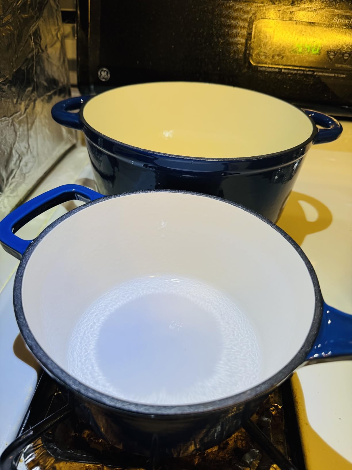 MAISON ARTS 7 Piece Enameled Cast Iron Dutch Oven Pots and Pans Set | Induction Compatible, Durable Enamel Kitchen Cookware Set, 100% PFOA-PFOS Free Non Toxic customer photo 2