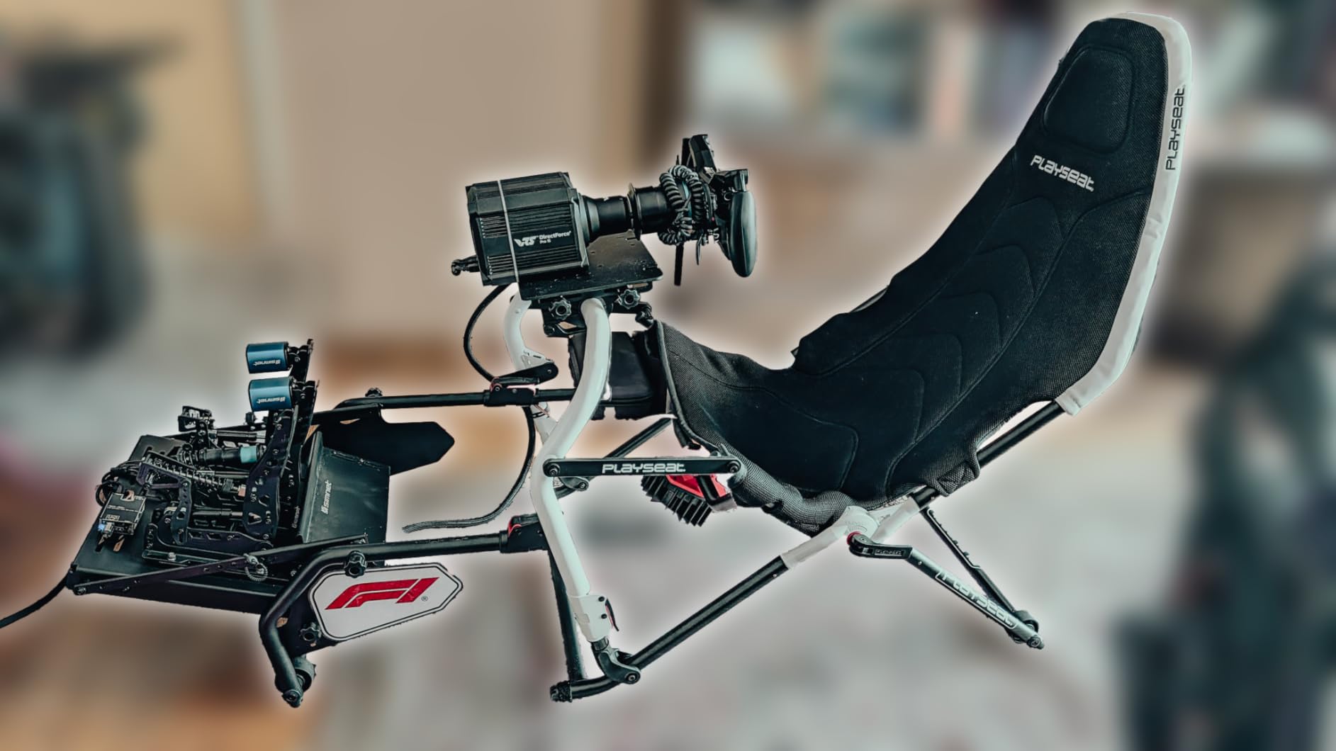 Playseat Challenge DD - F1 Edition, Foldable Racing Simulator Cockpit, Direct Drive, Logitech, Thrustmaster, Moza, Fanatec, Formula Racing Simulator customer photo 1