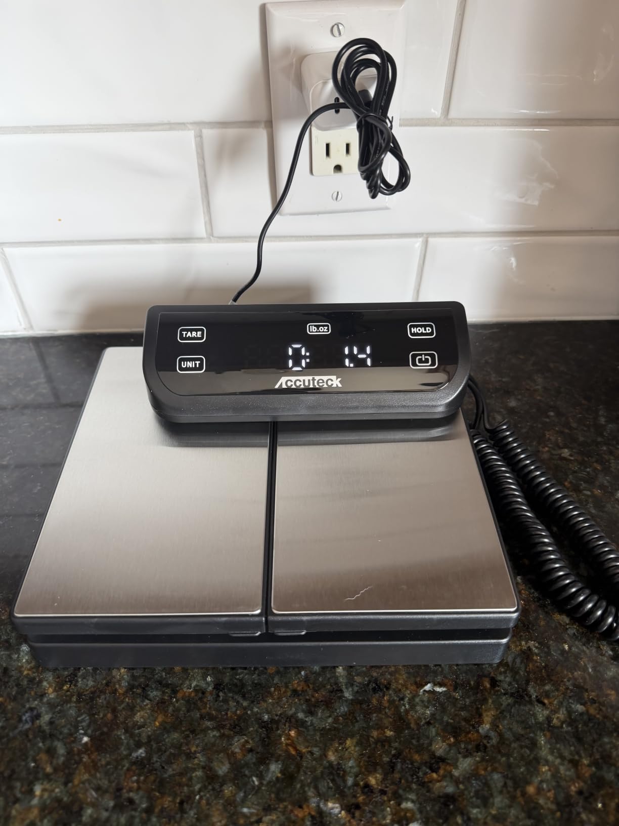 Accuteck 8880 High Accuracy Digital Shipping Scale and Postal Scale, 0.1oz Precision (Stainless Steel with Touch Screen, 150LB) customer photo 1