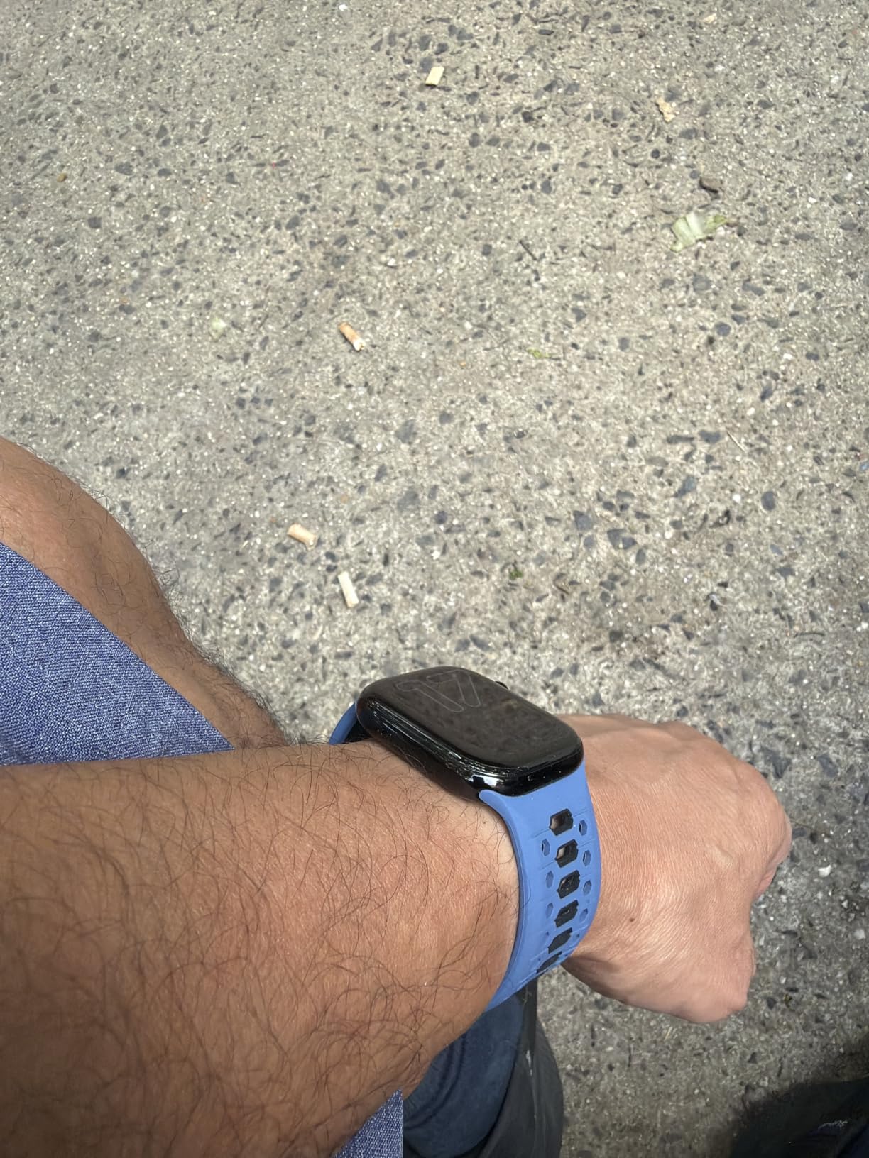 Watch Series 11 [GPS 42mm] Smartwatch with Jet Black Aluminum Case with Black Sport Band - S/M. Sleep Score, Fitness Tracker, Health Monitoring, Always-On Display, Water Resistant customer photo 1