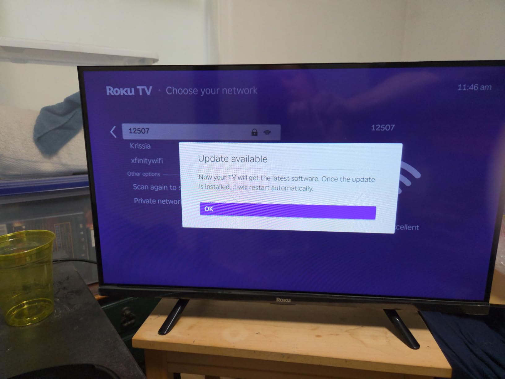 Roku 32-Inch Select Series Smart TV 2026-1080p Full HD TV - RokuTV | Flat Screen LED Television with Voice Remote, Wi-Fi & Bluetooth Headphone Mode - Streaming Live Local News Sports & Movies customer photo 2
