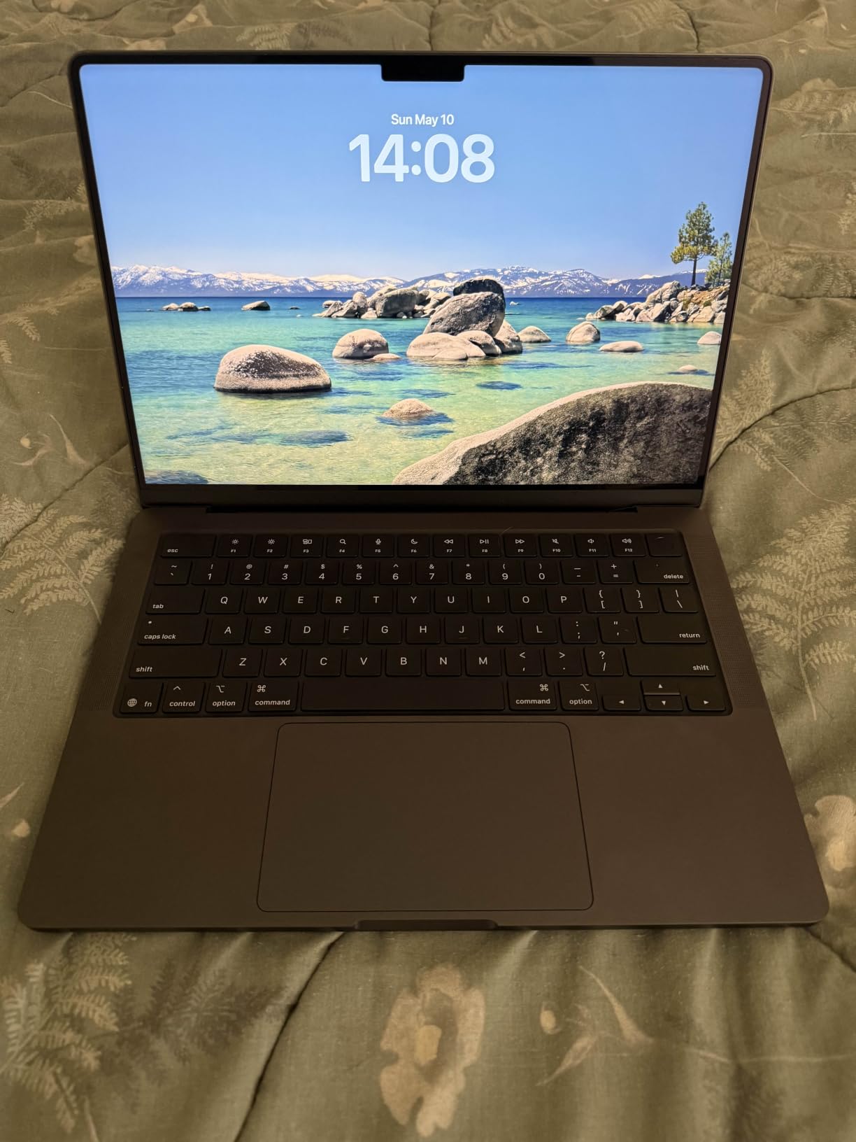 Apple 2025 MacBook Pro Laptop with Apple M5 chip with 10-core CPU and 10-core GPU: Built for AI, 14.2-inch Liquid Retina XDR Display, 16GB Unified Memory, 1TB SSD Storage; Space Black customer photo 2