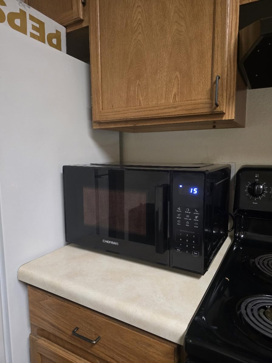 Chefman Countertop Microwave Oven 1.1 Cu. Ft., 1000 Watts with 10 Power Levels, 6 Cooking Presets with One-Touch Express Cook, Eco Mode, Child Safety Lock, & Mute Button - Black customer photo 2
