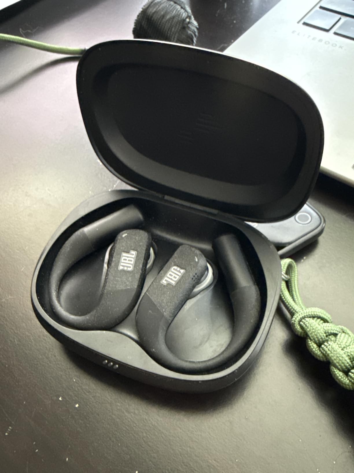 JBL Endurance Peak 4 - Cancelling Sport Earbuds - Black/Grey | Adaptive Noise Cancelling with Smart Ambient, IP68 Water and Dust Proof, Secure Fit with TwistLock Design customer photo 1