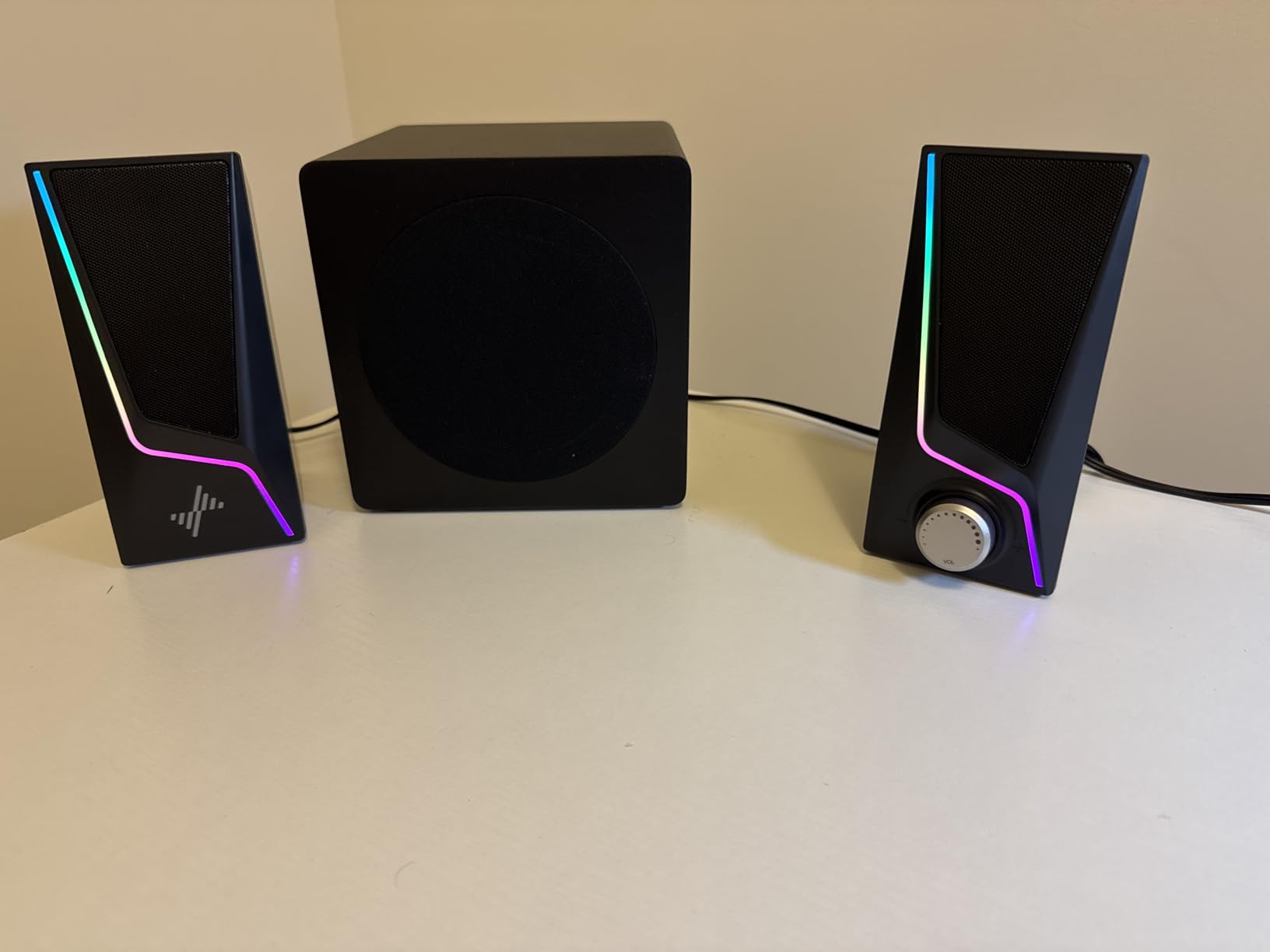 Nylavee Computer Speakers with Subwoofer, 2.1 PC Speakers, Bluetooth 5.4 | 8 Lighting Modes, 60W Peak Power, AC Adapter Powered with USB/USB-C and 3.5mm AUX Inputs for Desktop PCs and Monitors customer photo 1