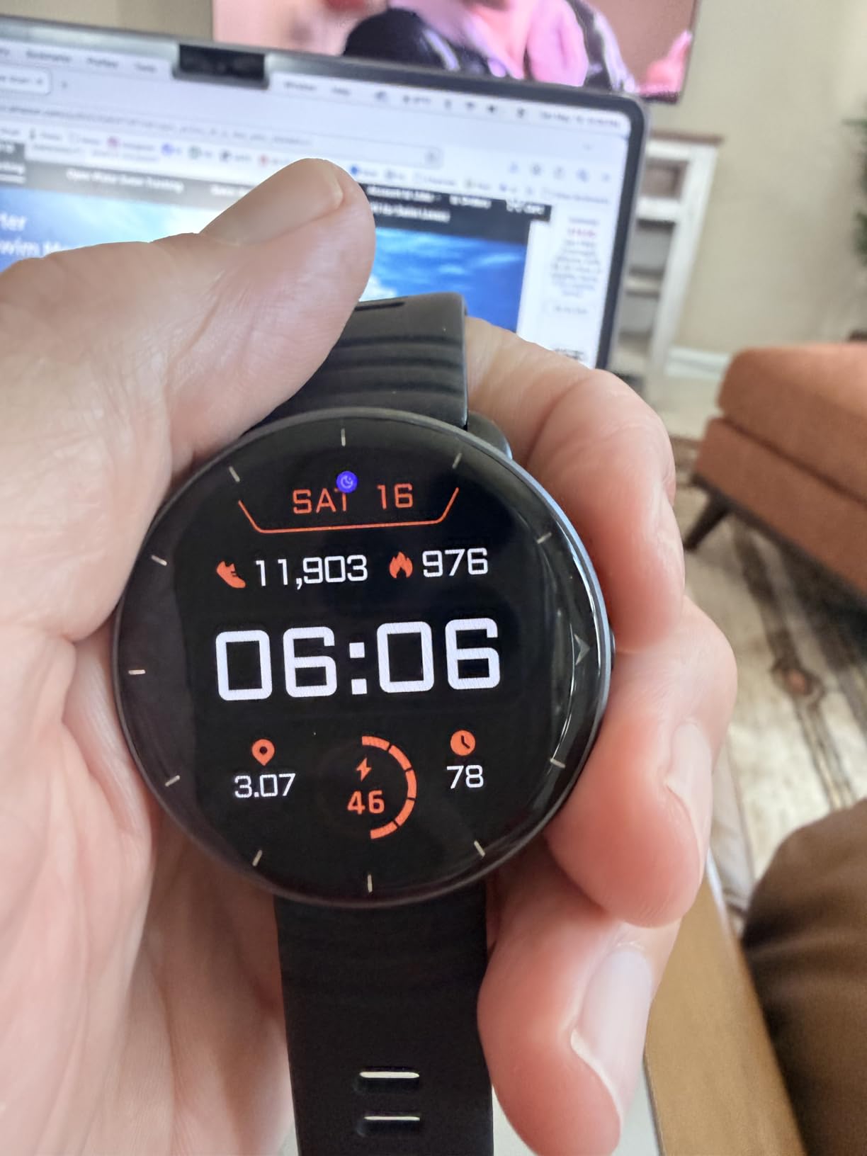 Parsonver Swimming Smart Watch, 5ATM Waterproof Watch for Pool & Open Water, AI Swim Analysis, Built-in GPS & Compass, AMOLED Screen Fitness Tracker 100+ Sports Modes, Heart Rate & Sleep Monitor, Black customer photo 1