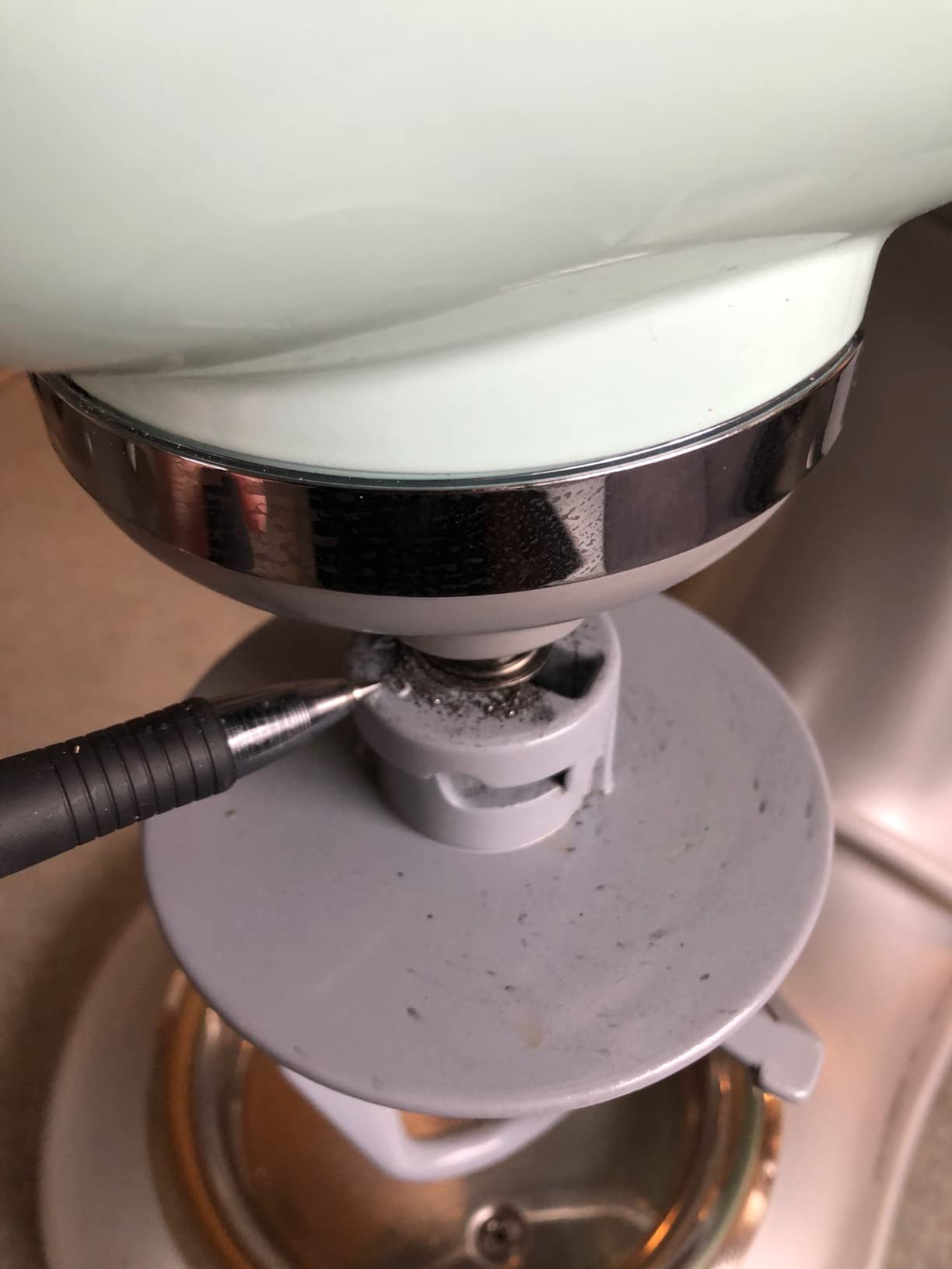 SMEG SMF04 5-Qt Classico Stand Mixer with Smooth Start & SteadyMix, 600W Motor, 10 Speeds, Stainless Steel Bowl & Pour Shield - Retro 50's Style Planetary Mixer for Dough, Baking & Desserts-Black customer photo 2