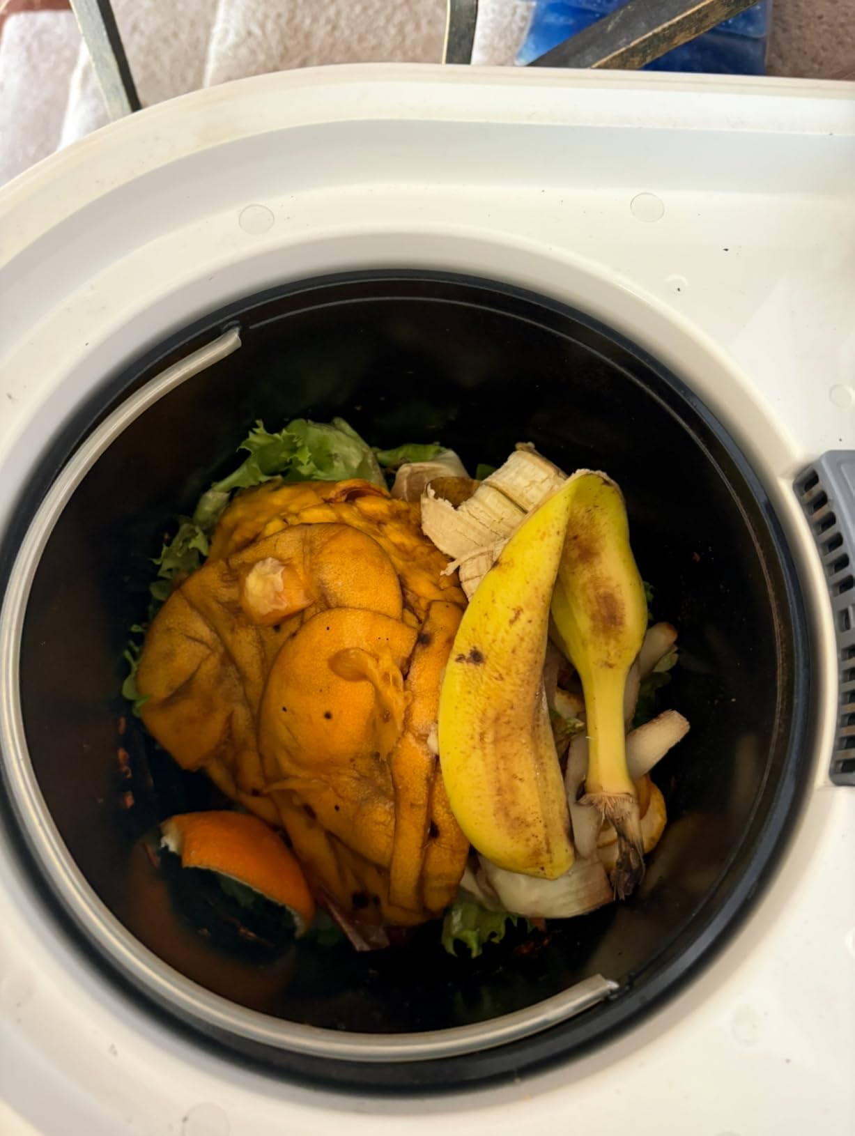 OK-255 Electric Composter for Kitchen 5.5L | 2026 New Smart Compost Bin with 5 Modes, Quiet, Odor-Free, Auto-Clean, Reduces Food Waste by 90%, Turns Waste Into Fertilizer customer photo 2