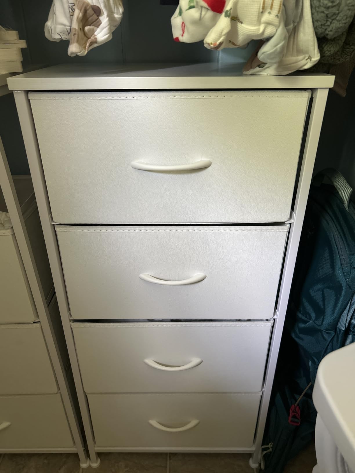 Sweetcrispy Dresser for Bedroom, 4 Drawer Storage Cabinet, Tall Nightstand | Small Fabric White Dresser for Closet, Chest of Drawers, Closet Organizer, Home Furniture, Sturdy Frame customer photo 2